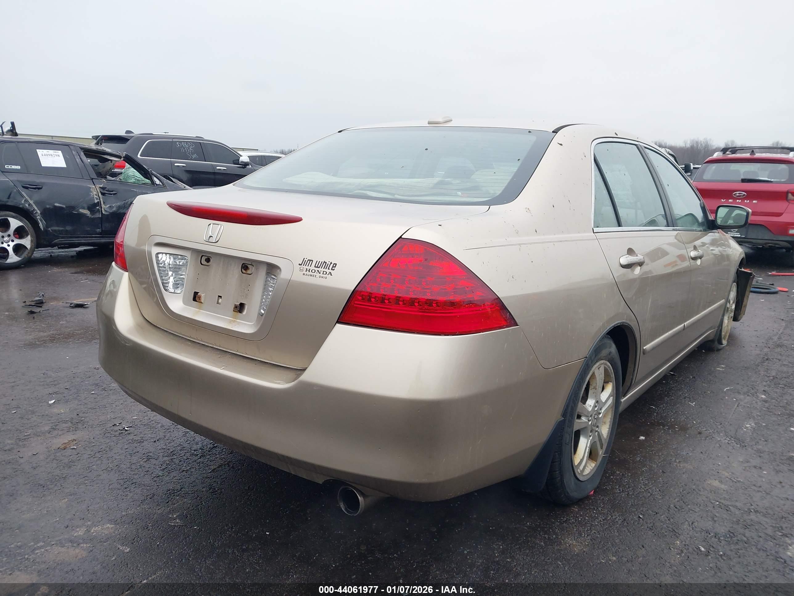 HONDA ACCORD image 4