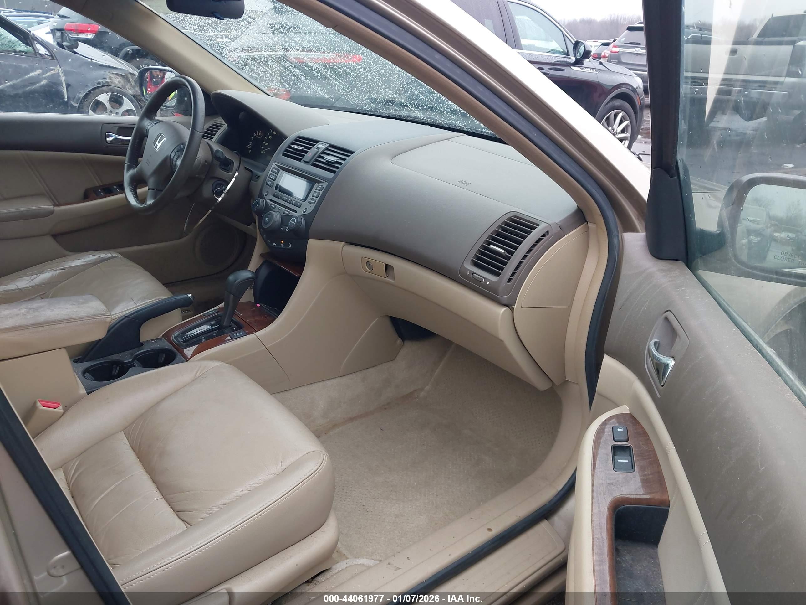 HONDA ACCORD image 5