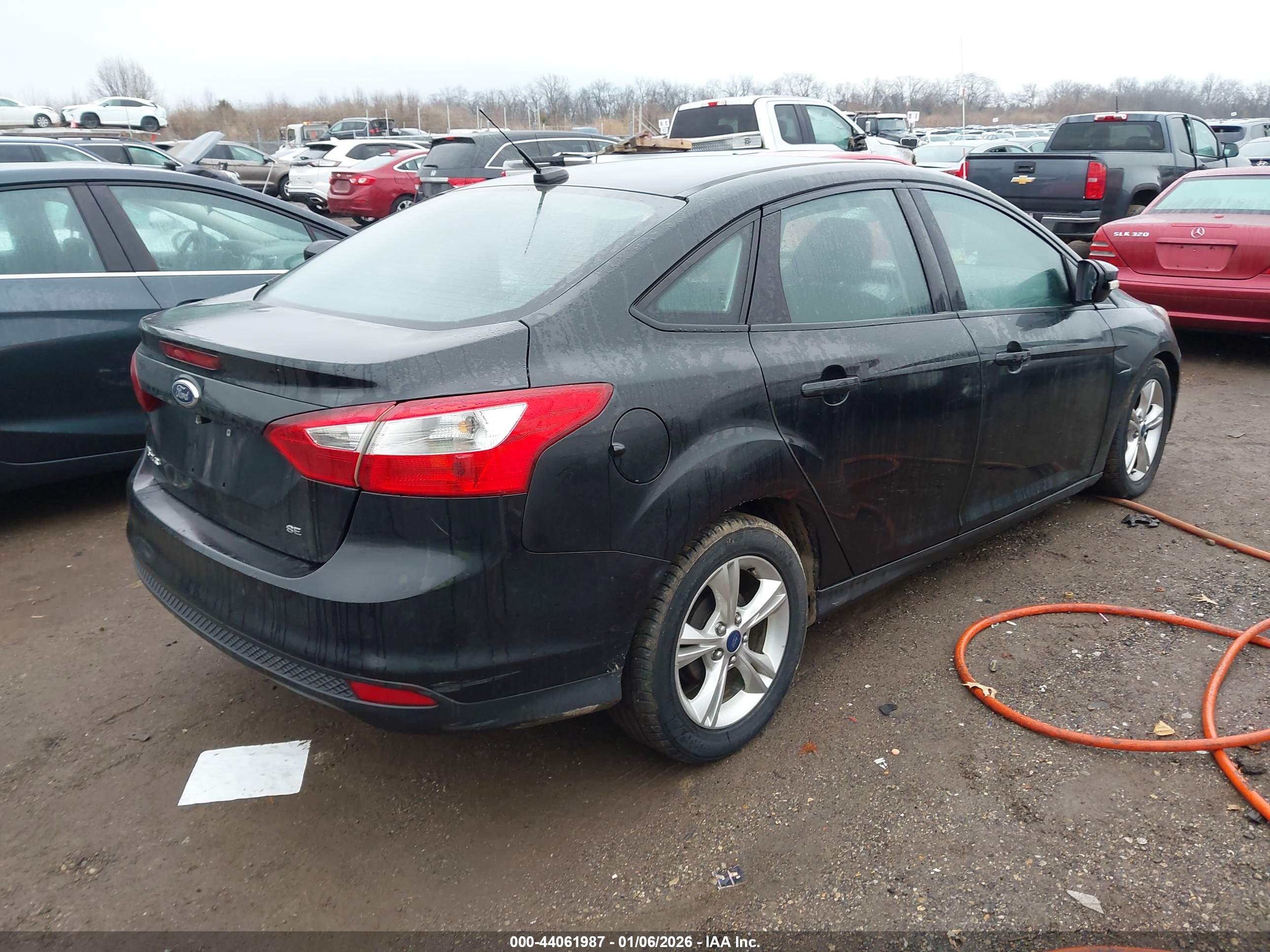 FORD FOCUS image 4