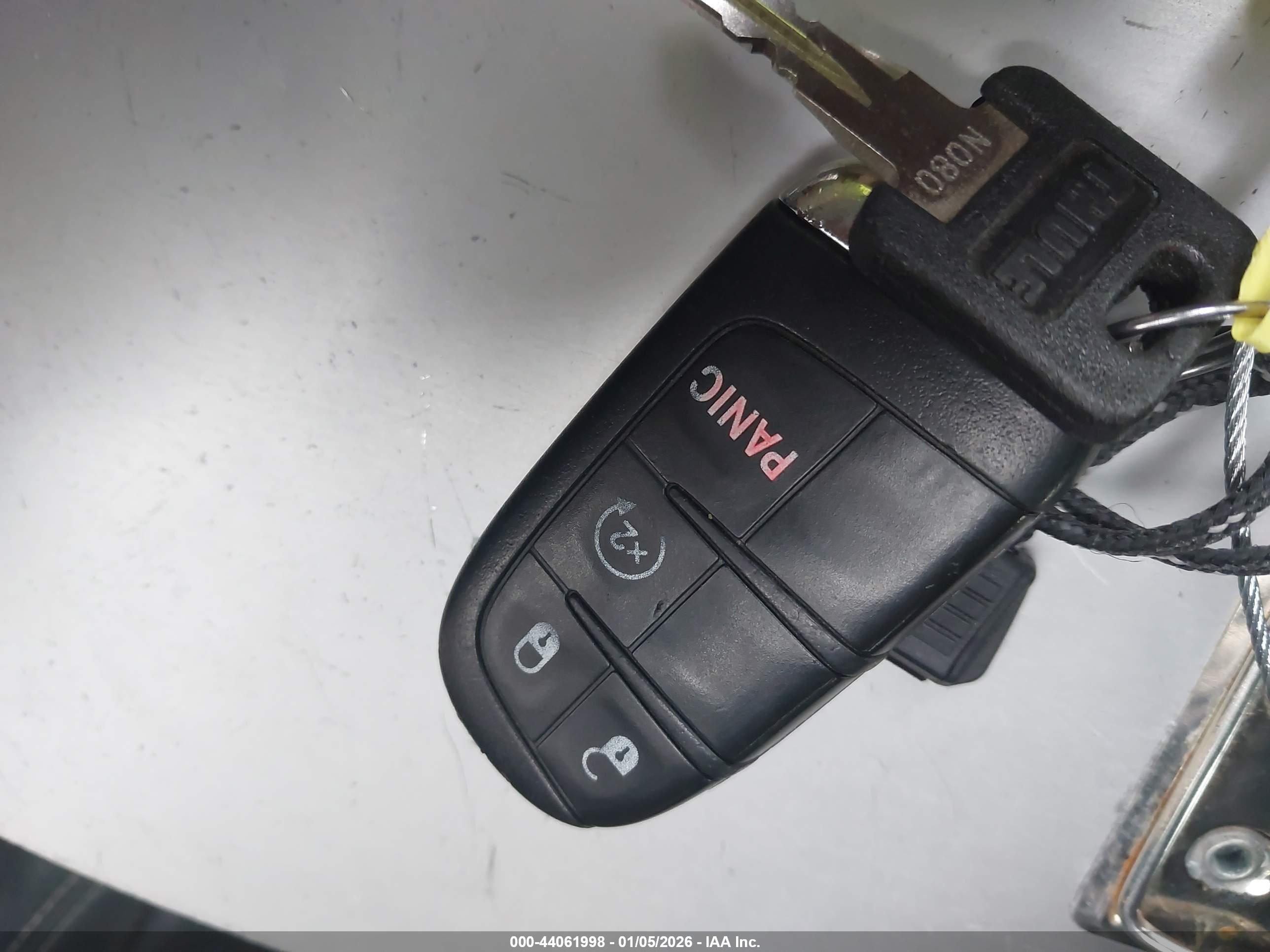 JEEP RENEGADE image 11
