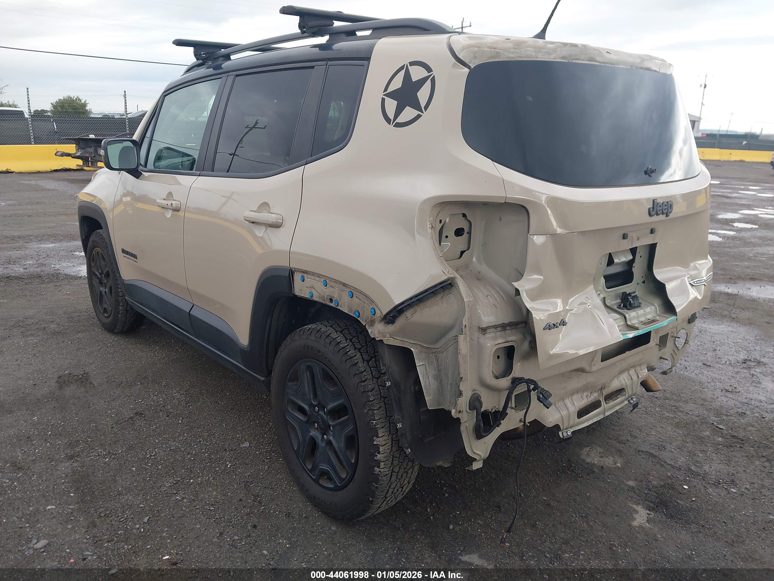 JEEP RENEGADE image 3