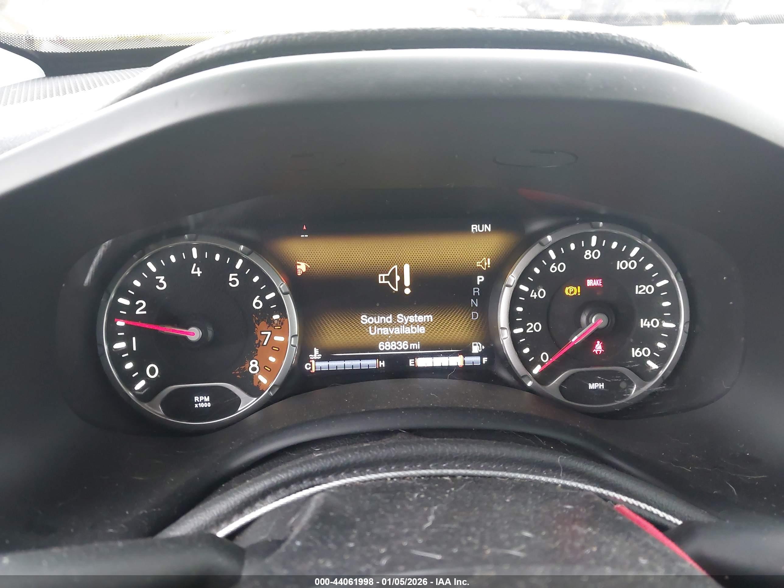 JEEP RENEGADE image 7