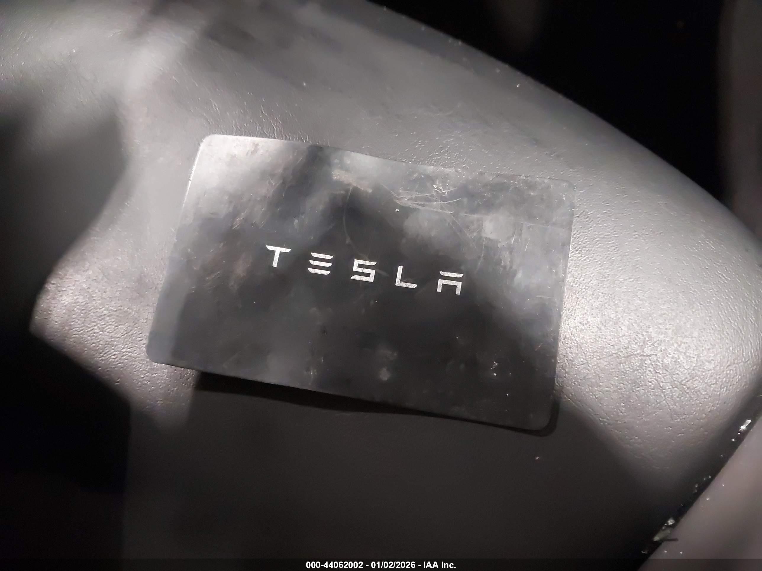 TESLA MODEL image 11