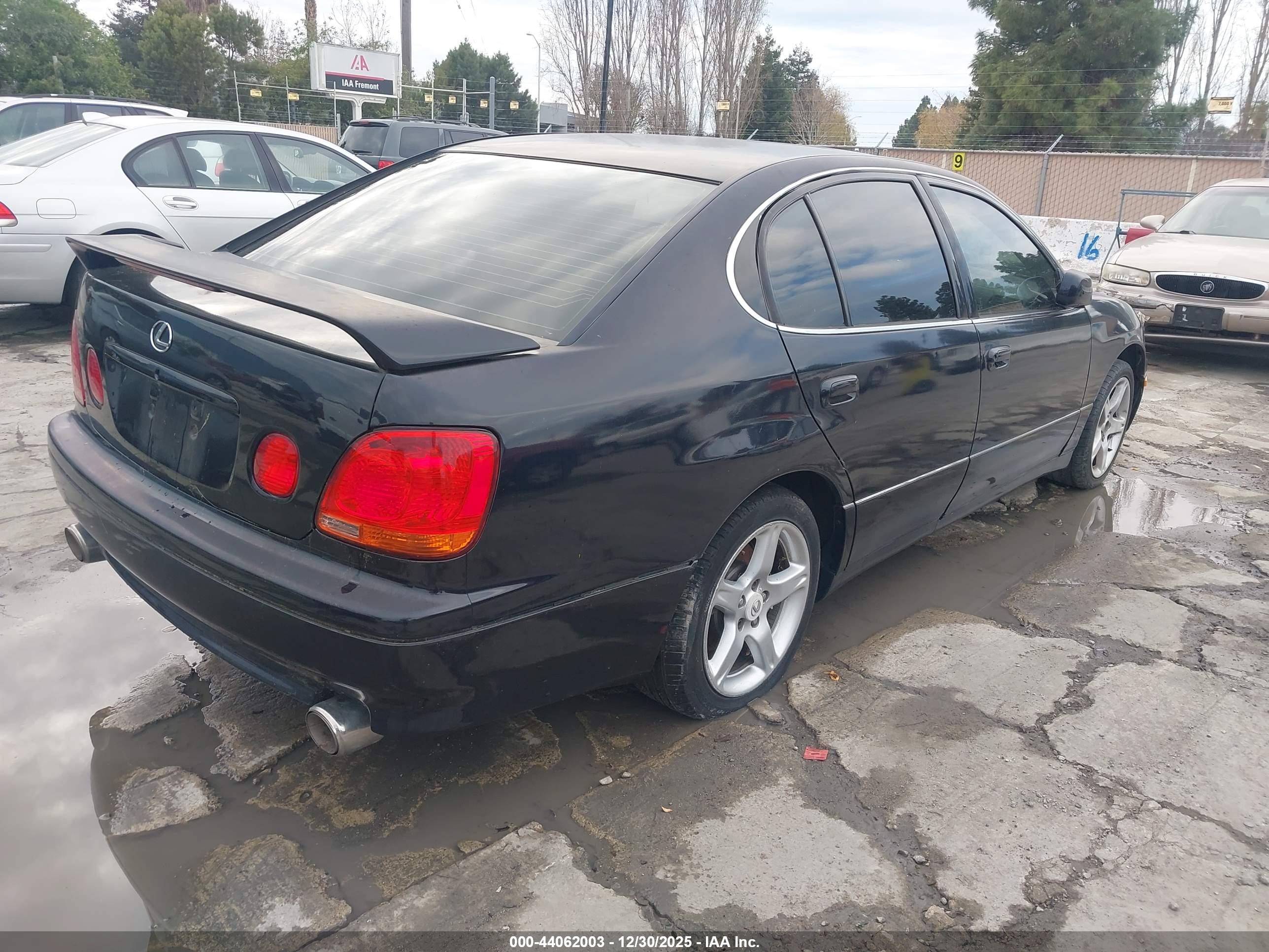 LEXUS GS image 4