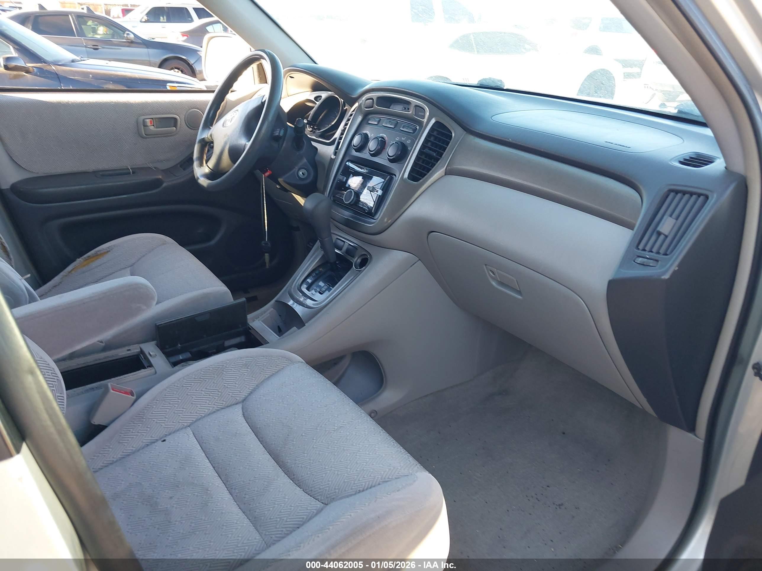 TOYOTA HIGHLANDER image 5