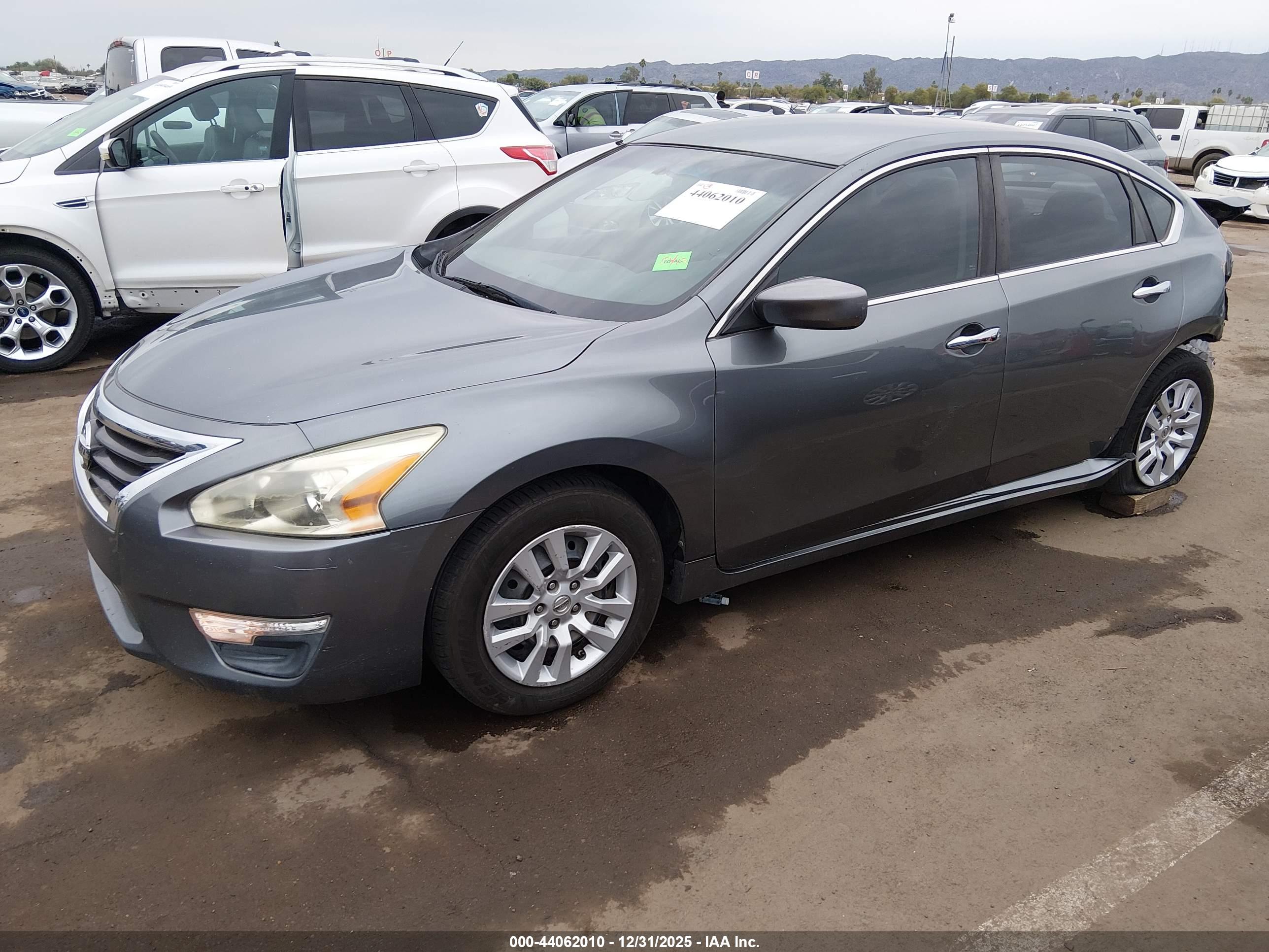 NISSAN ALTIMA image 2