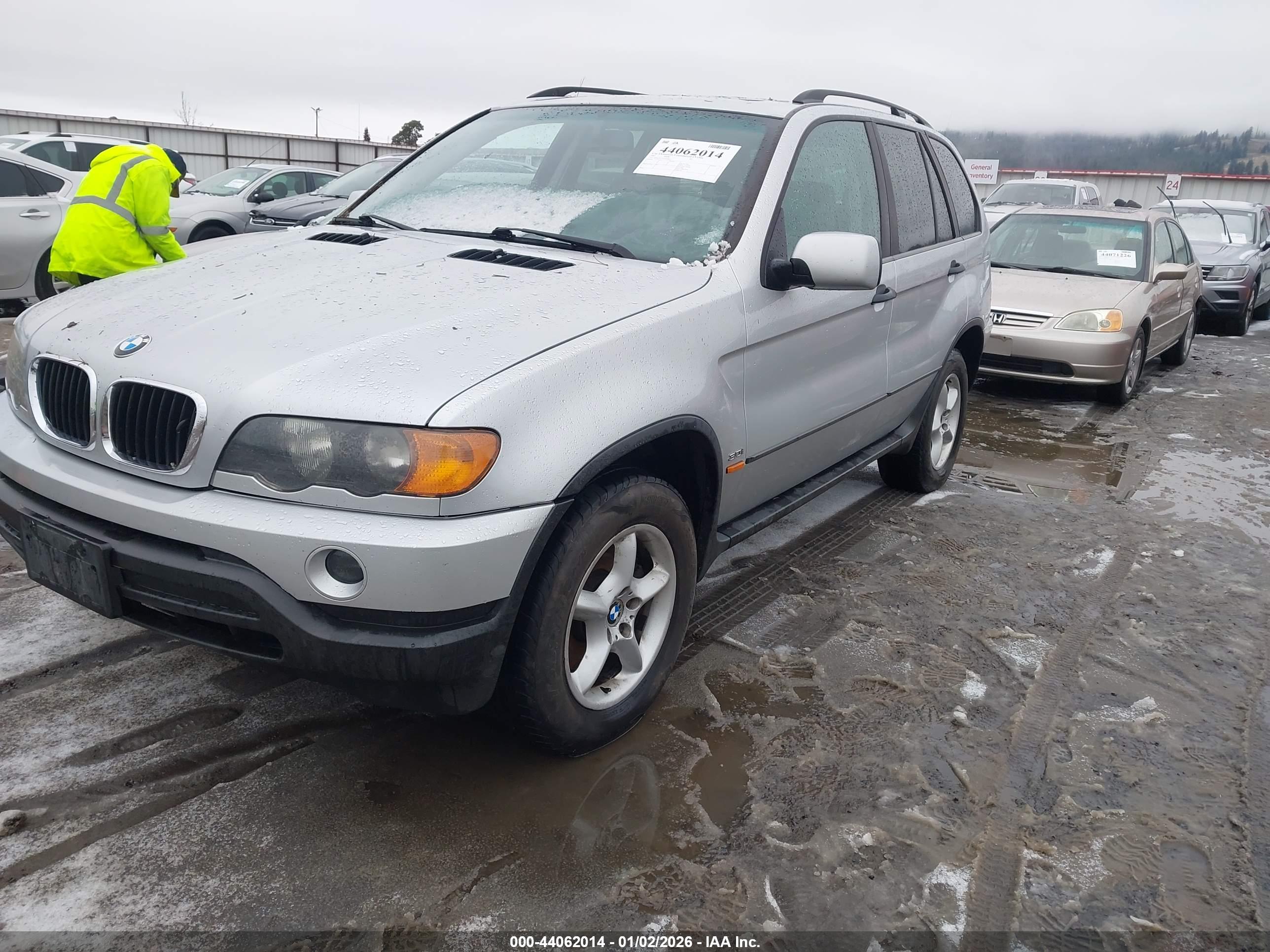 BMW X5 image 2