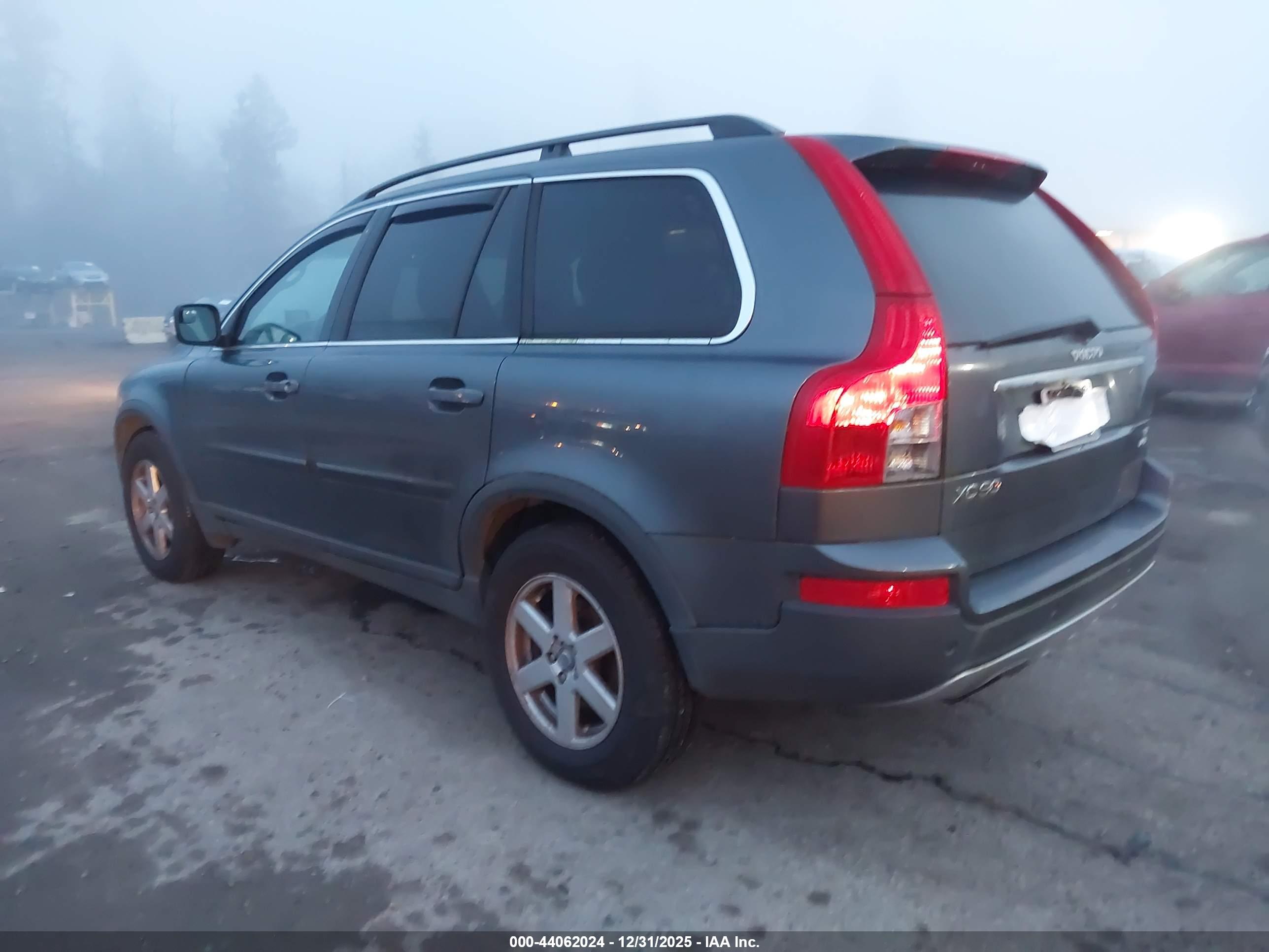 VOLVO XC90 image 3