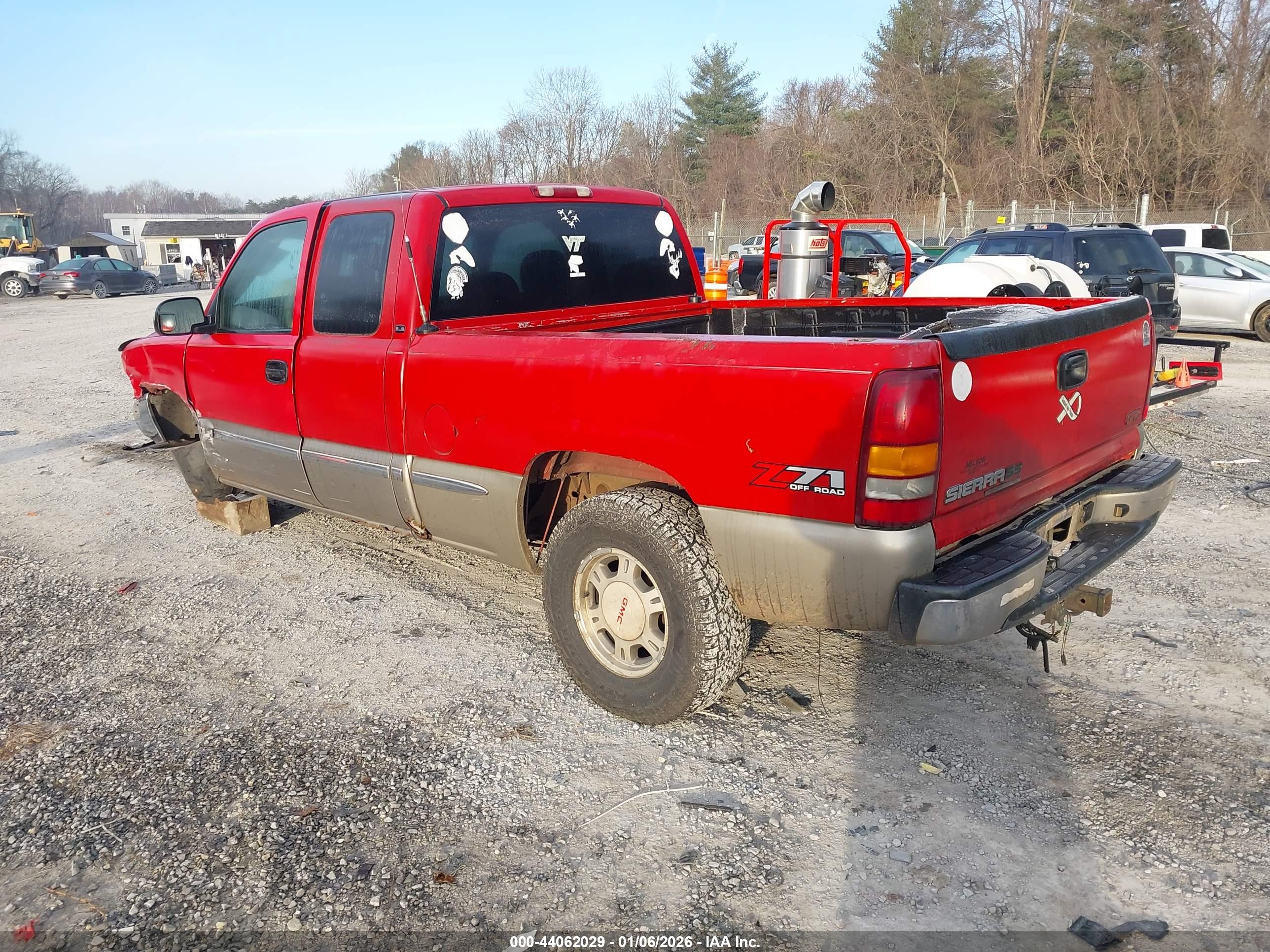 GMC SIERRA image 3
