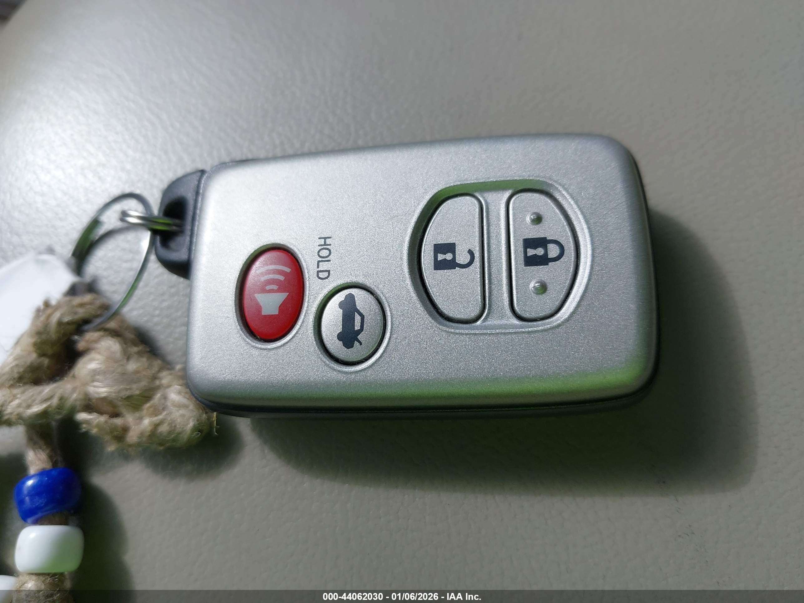 TOYOTA CAMRY image 11