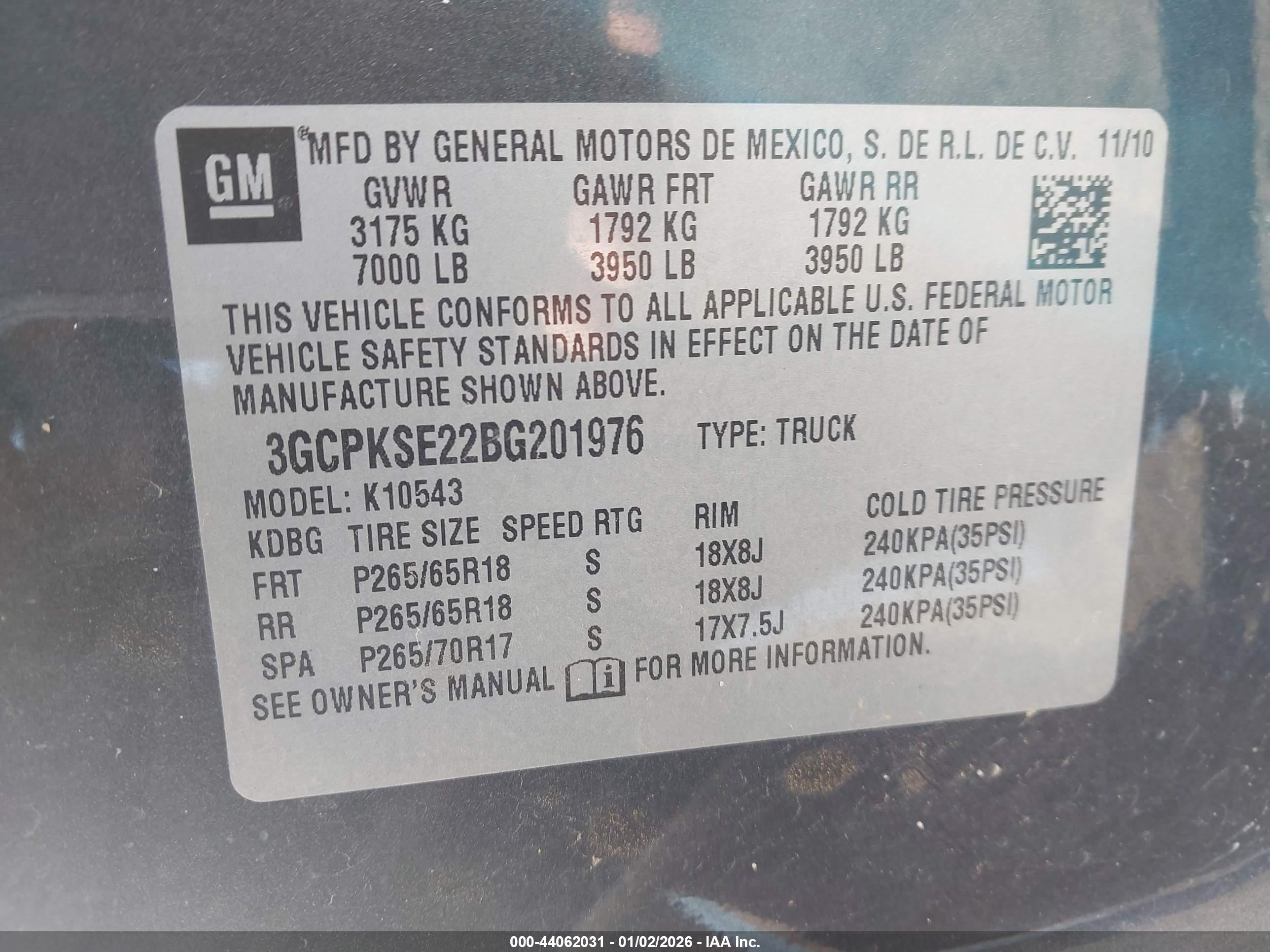 CHEVROLET SILVERADO image 9