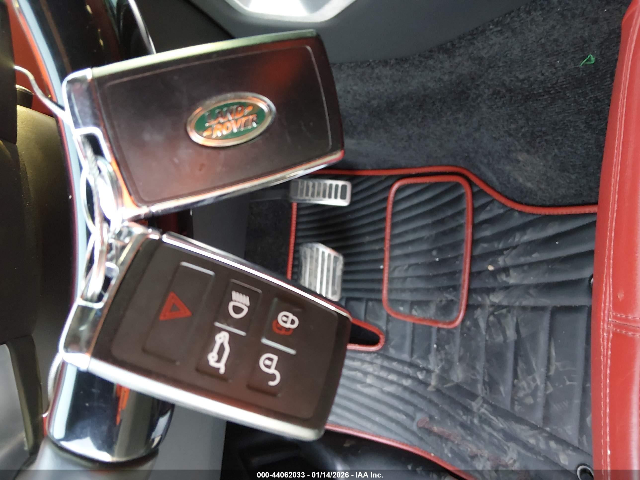 LAND ROVER image 11