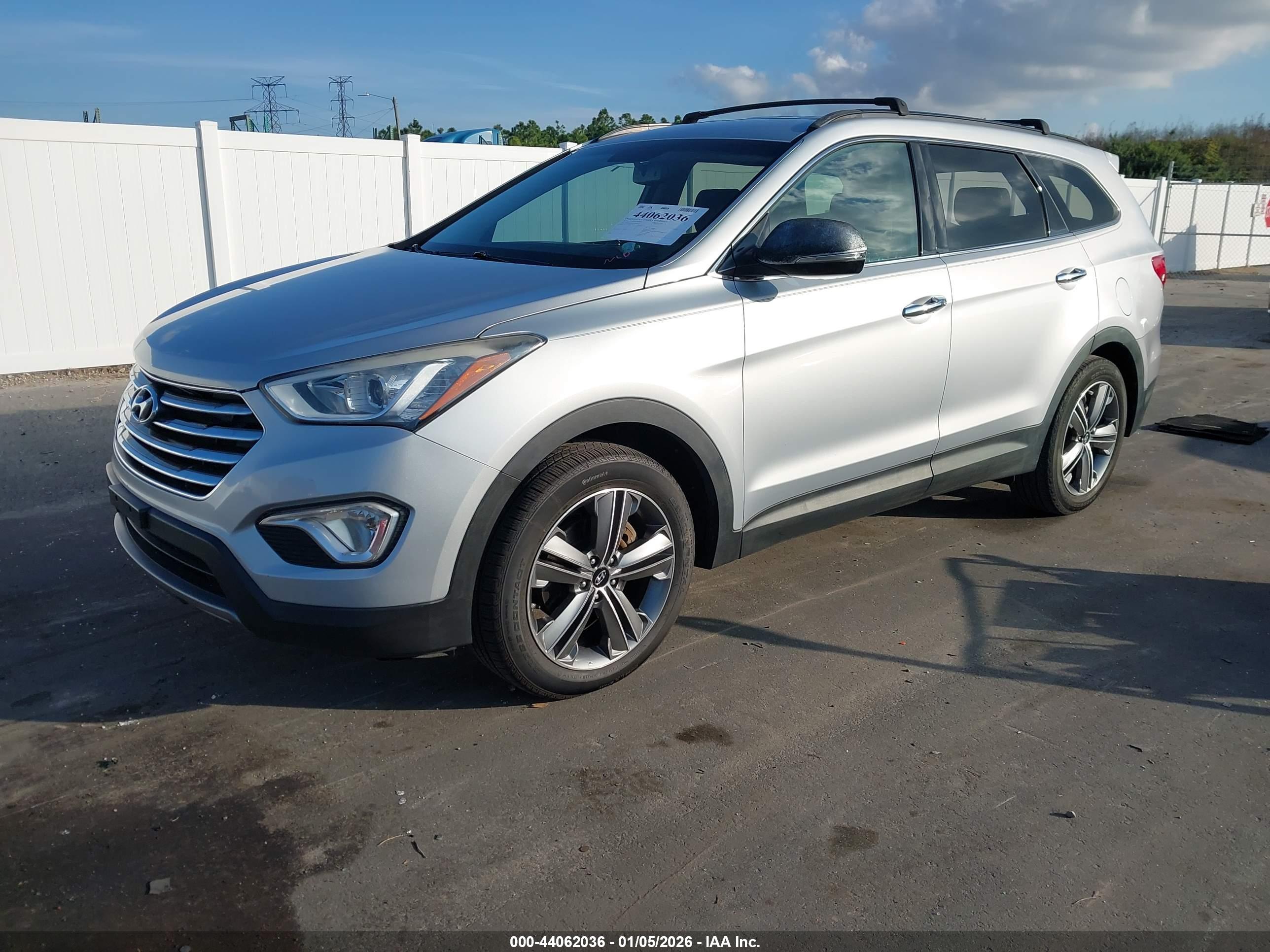 HYUNDAI SANTA image 2