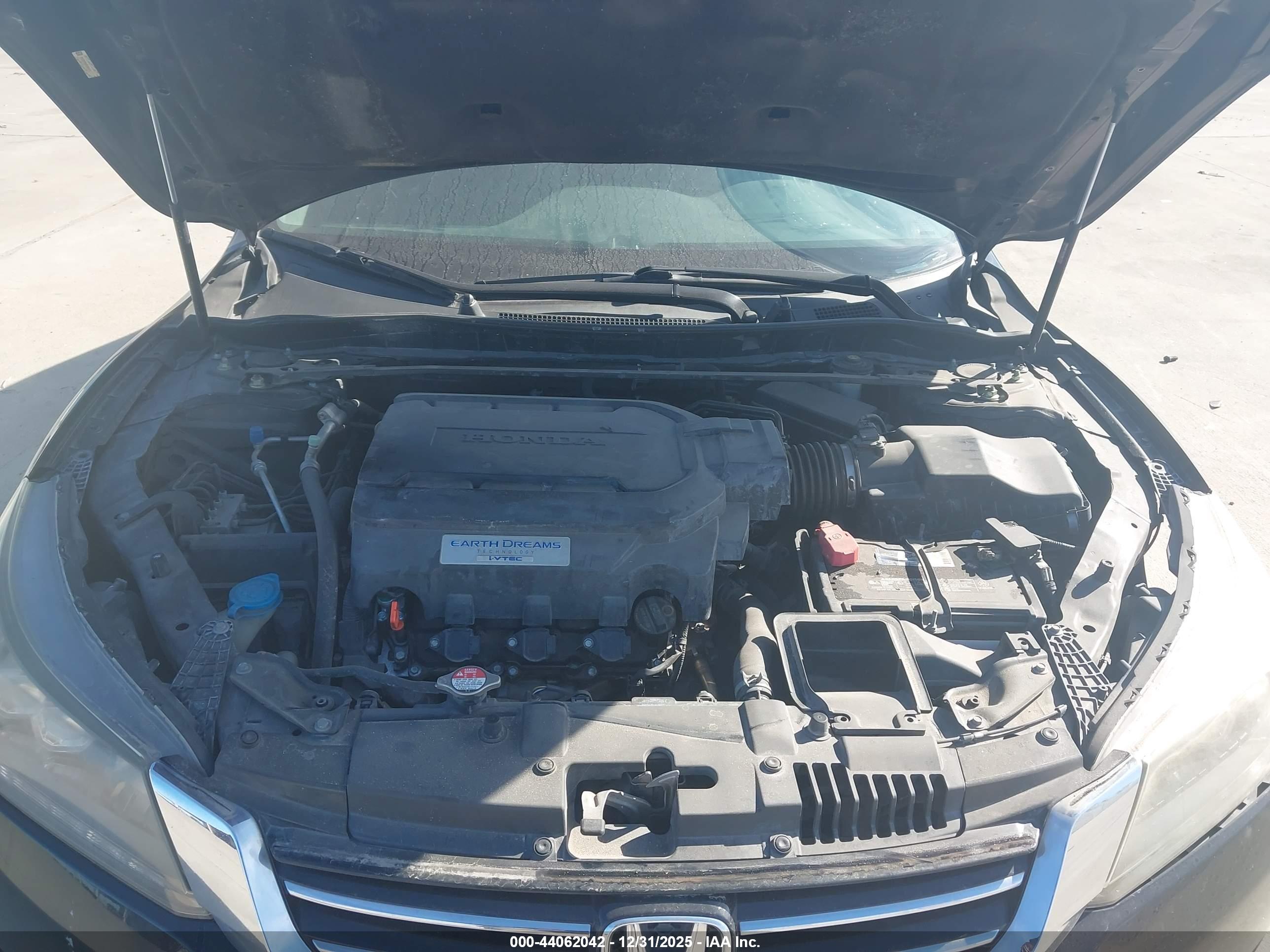 HONDA ACCORD image 10