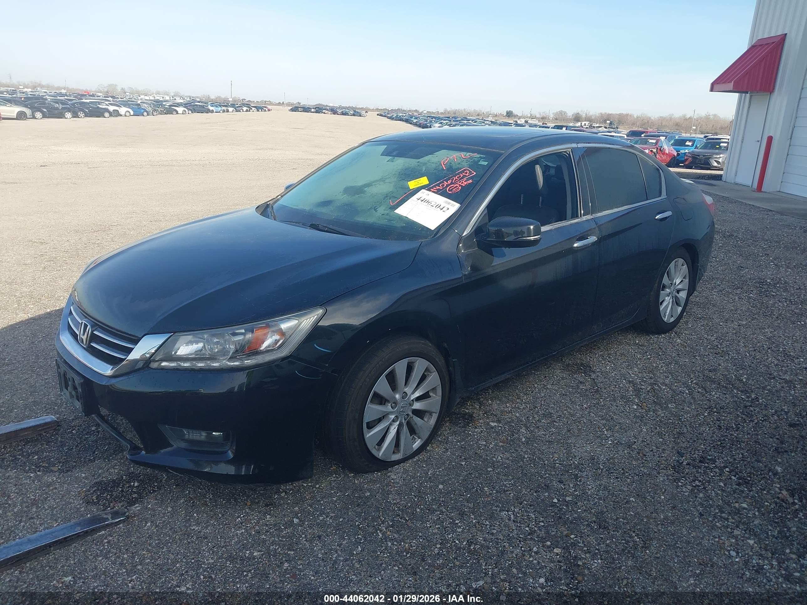 HONDA ACCORD image 2