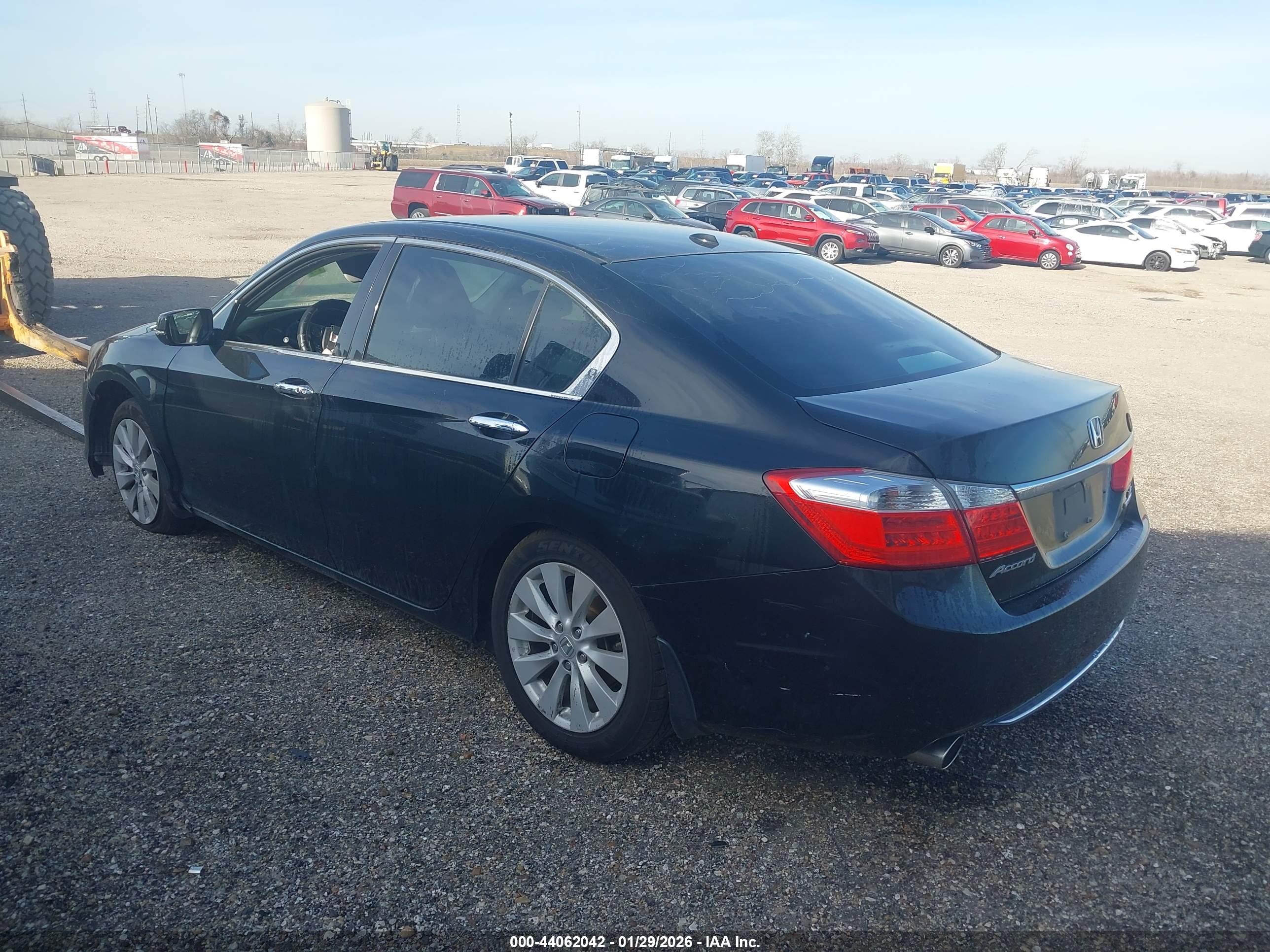 HONDA ACCORD image 3