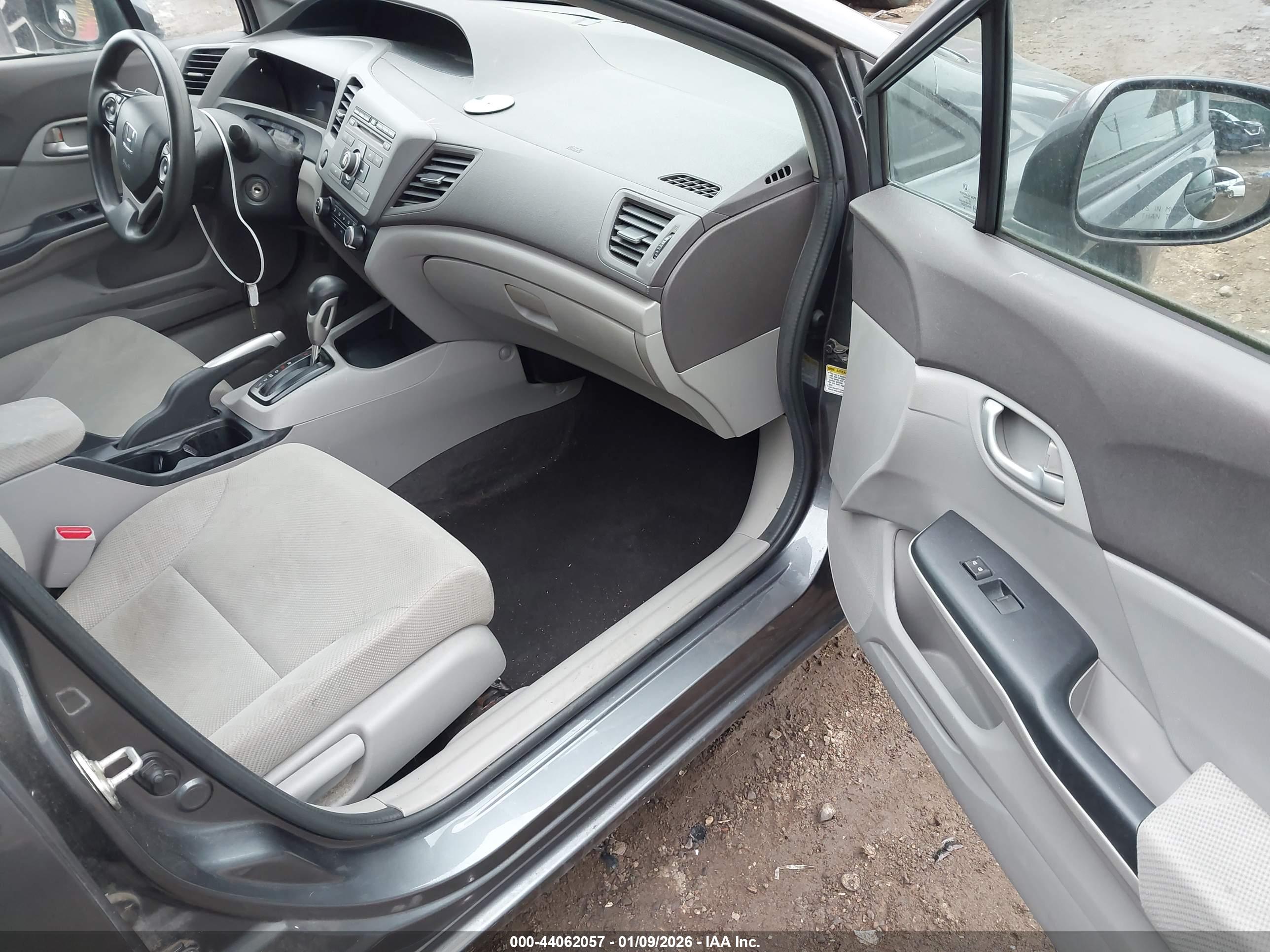 HONDA CIVIC image 5