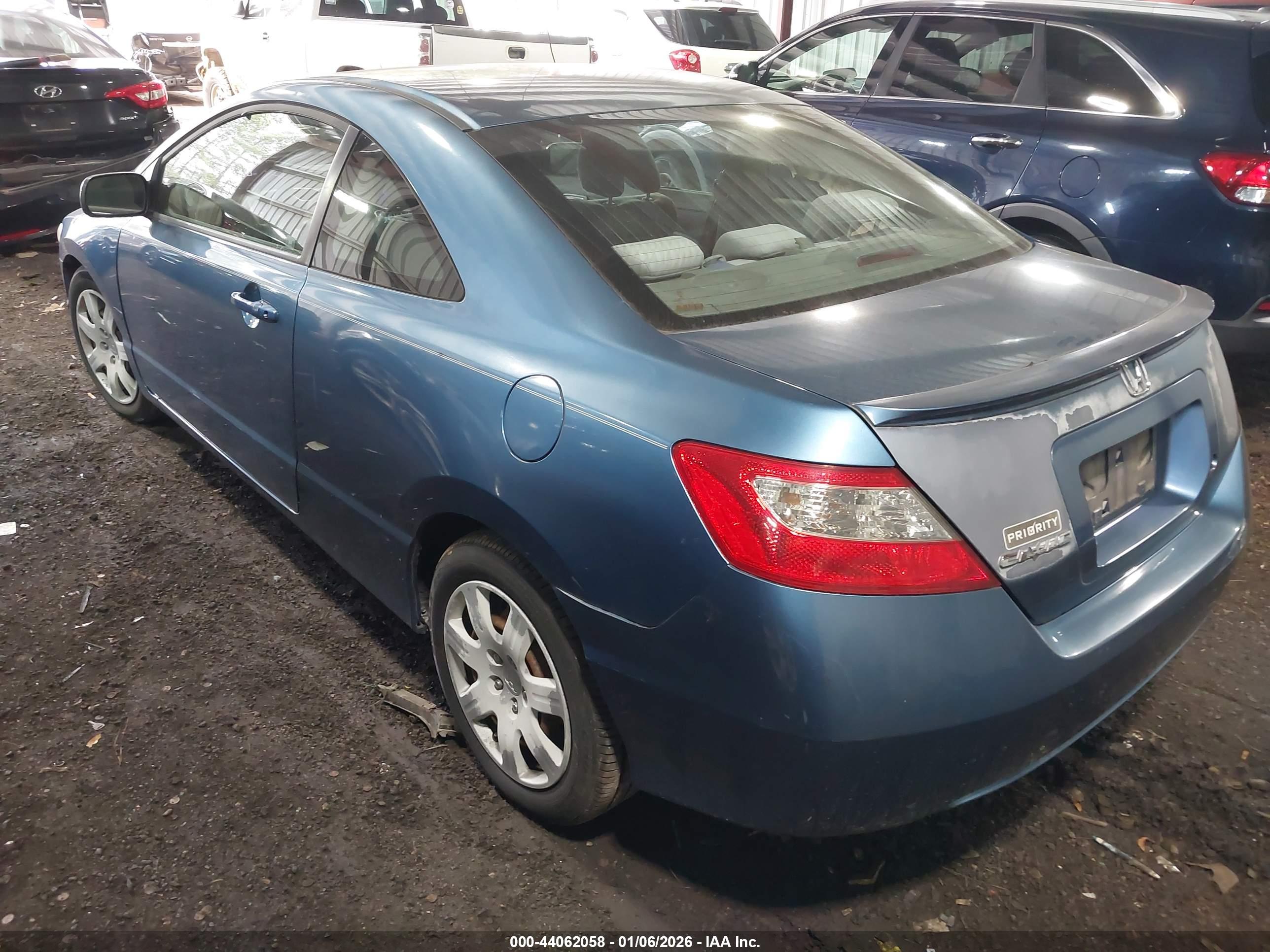 HONDA CIVIC image 3