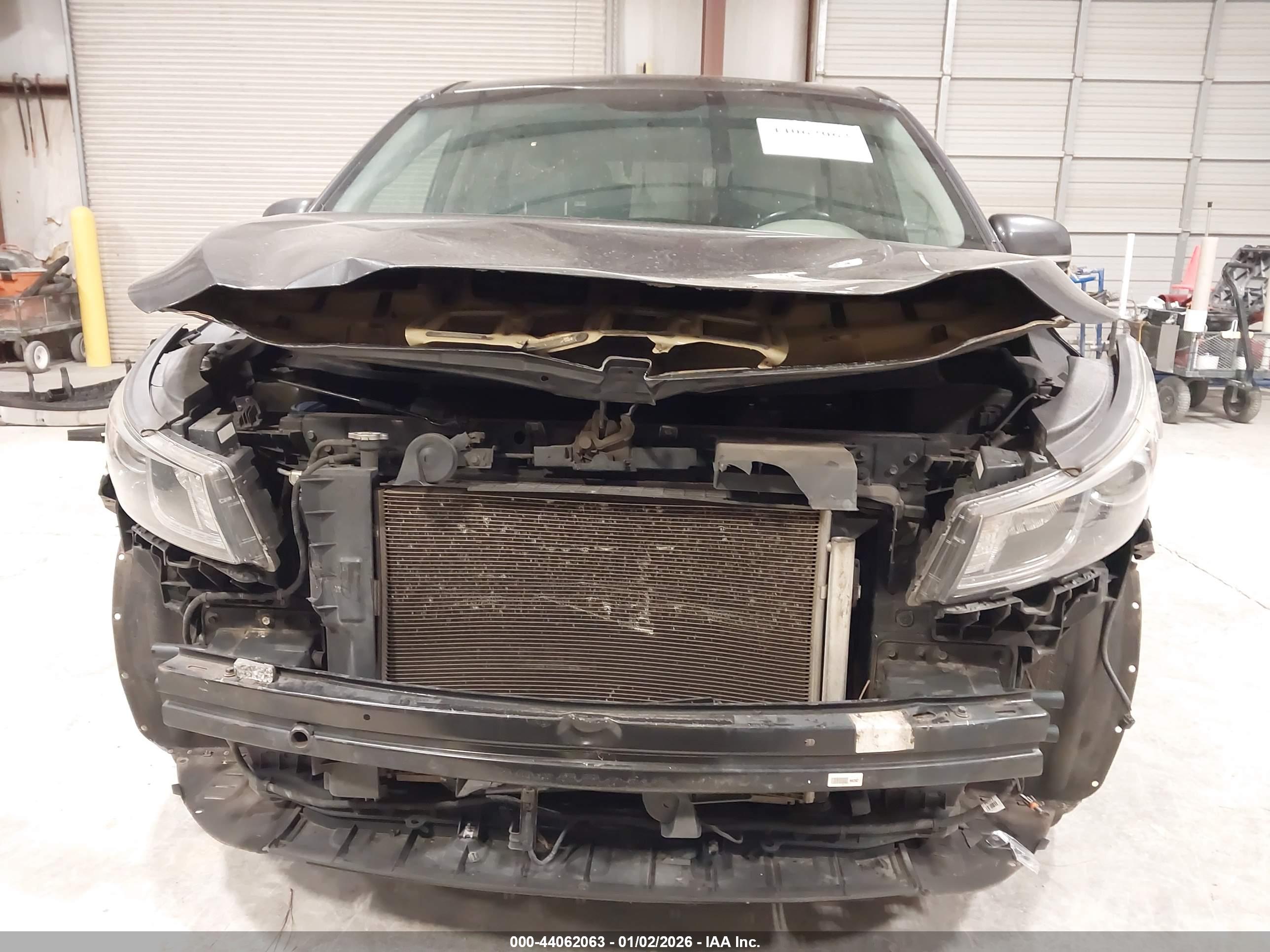 KIA SEDONA image 6