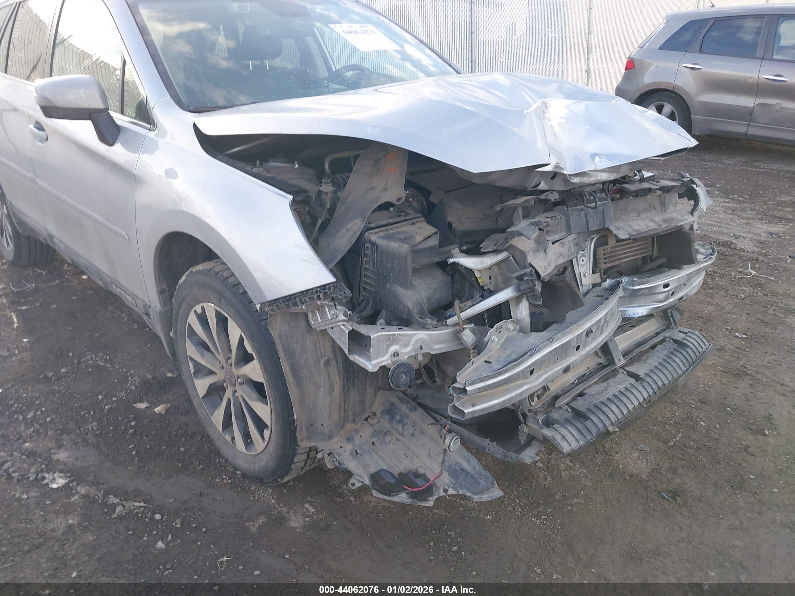 SUBARU OUTBACK image 6