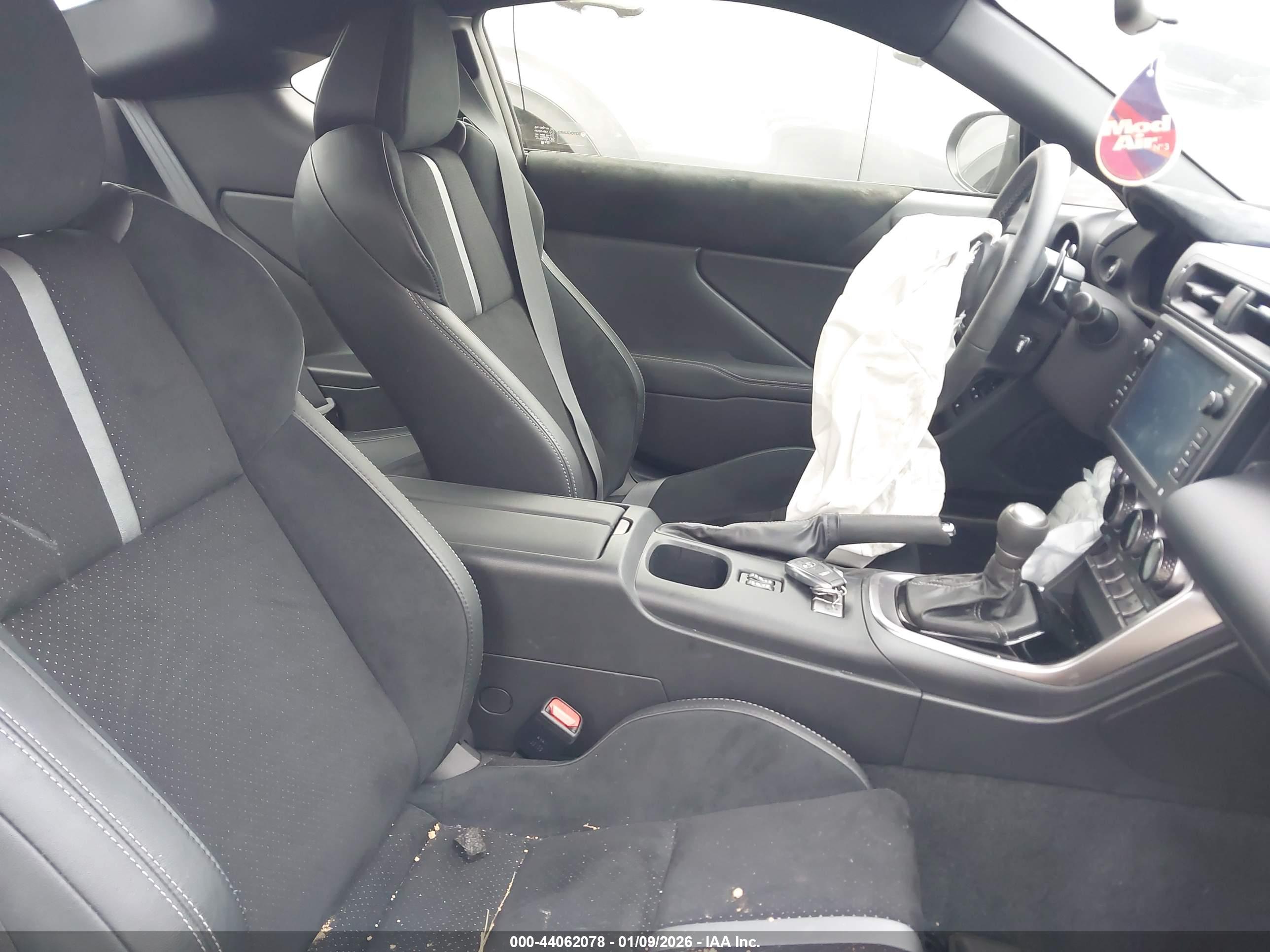 TOYOTA GR86 image 5