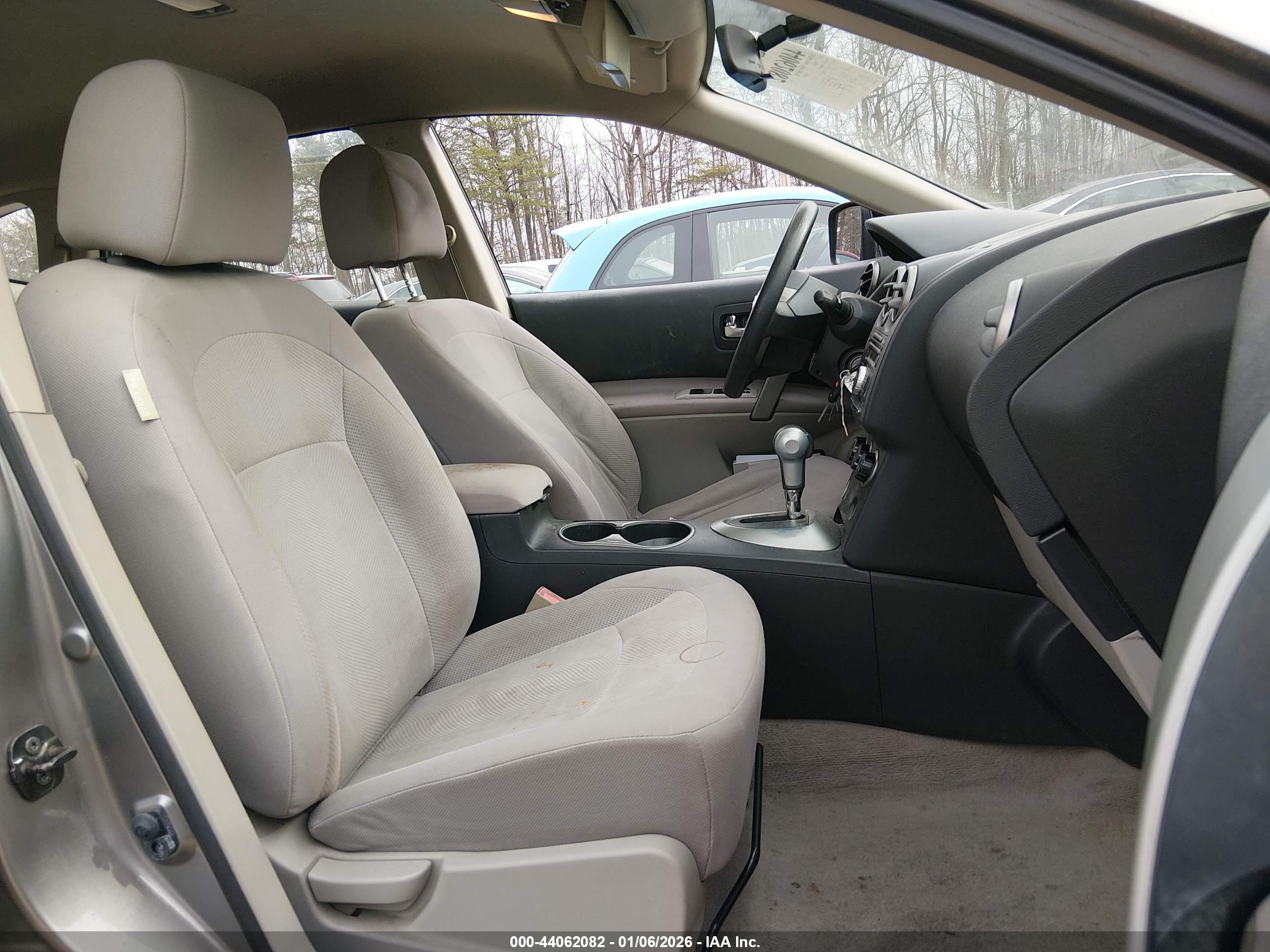 NISSAN ROGUE image 5