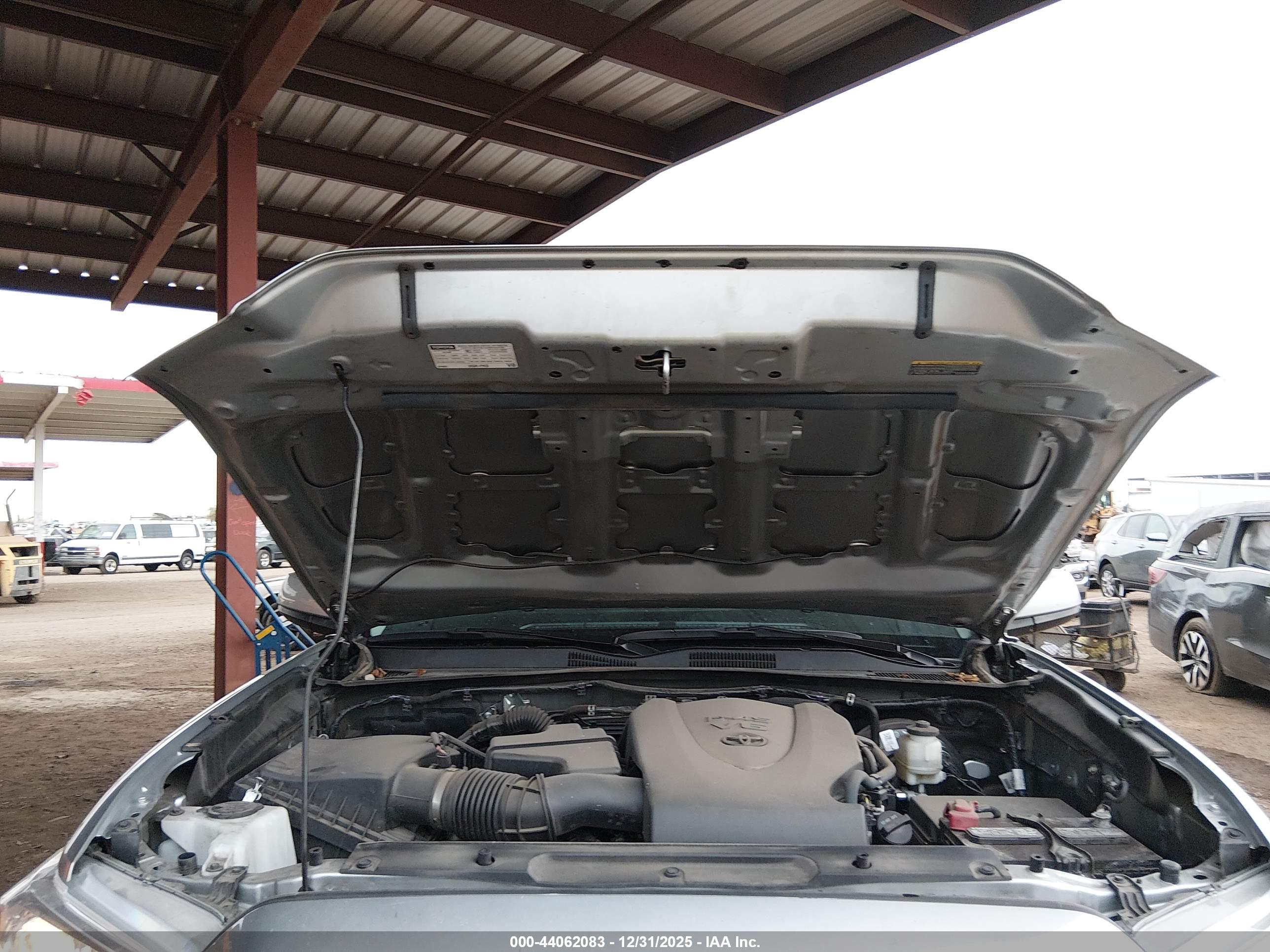 TOYOTA TACOMA image 10