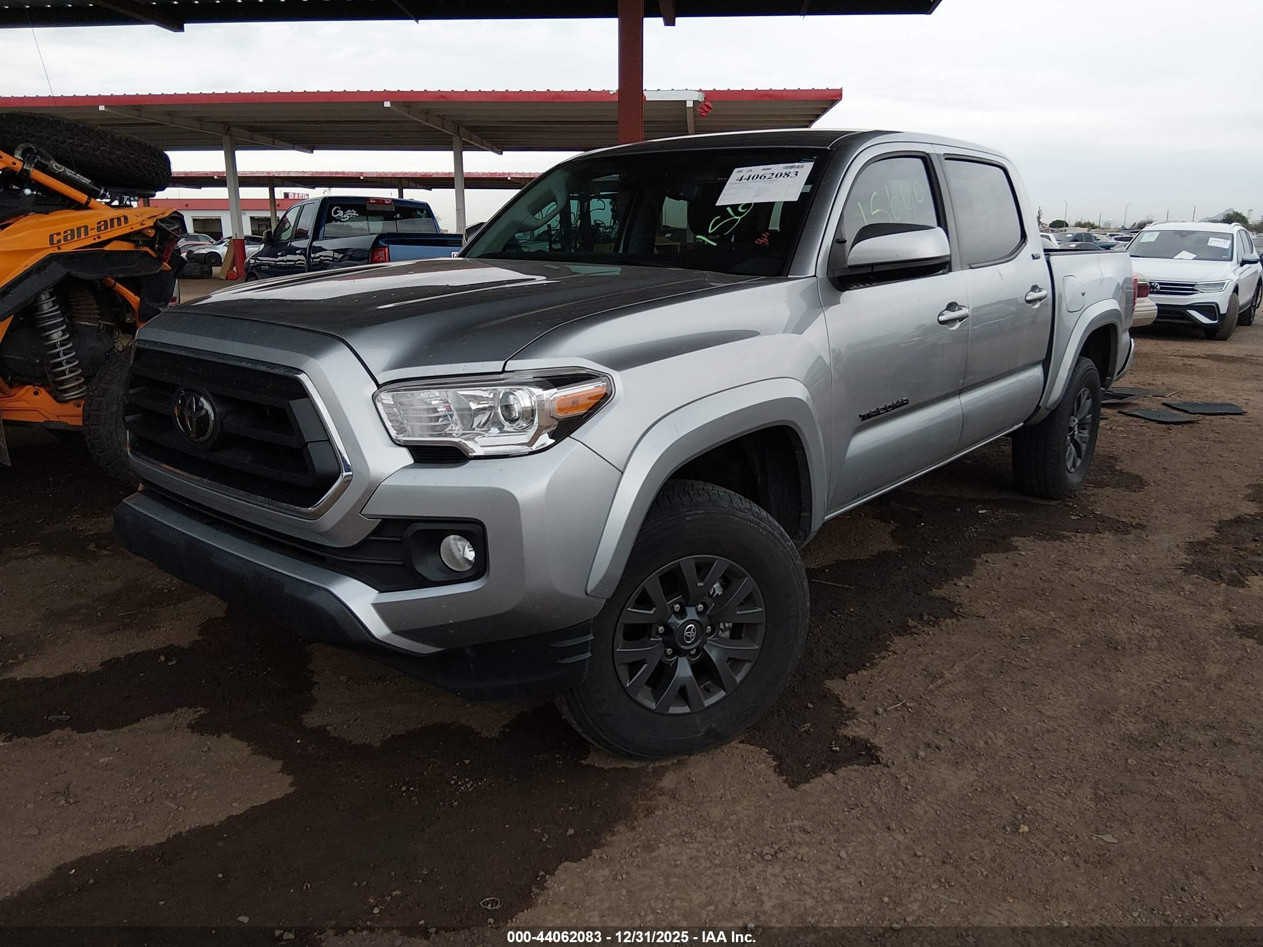 TOYOTA TACOMA image 2