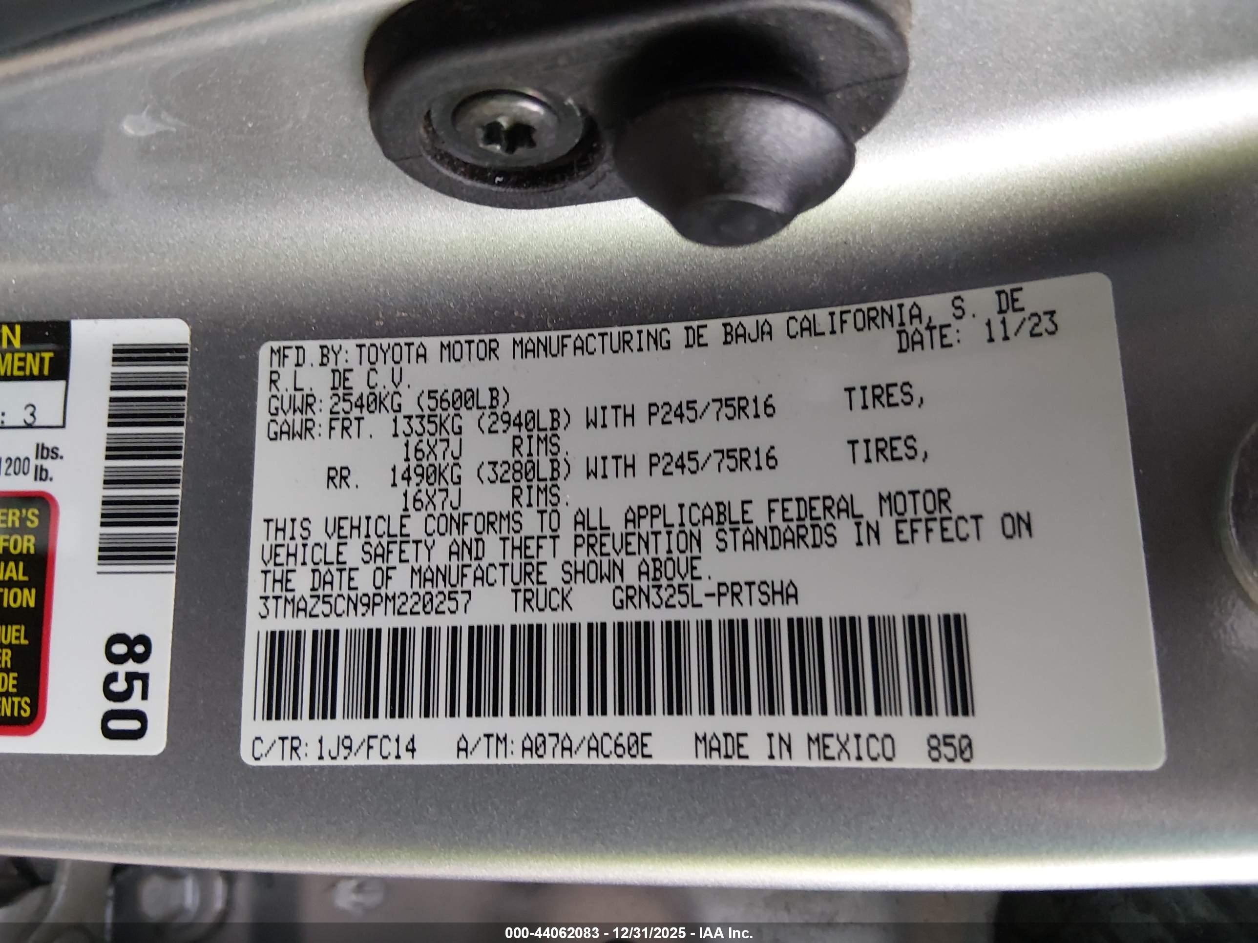 TOYOTA TACOMA image 9