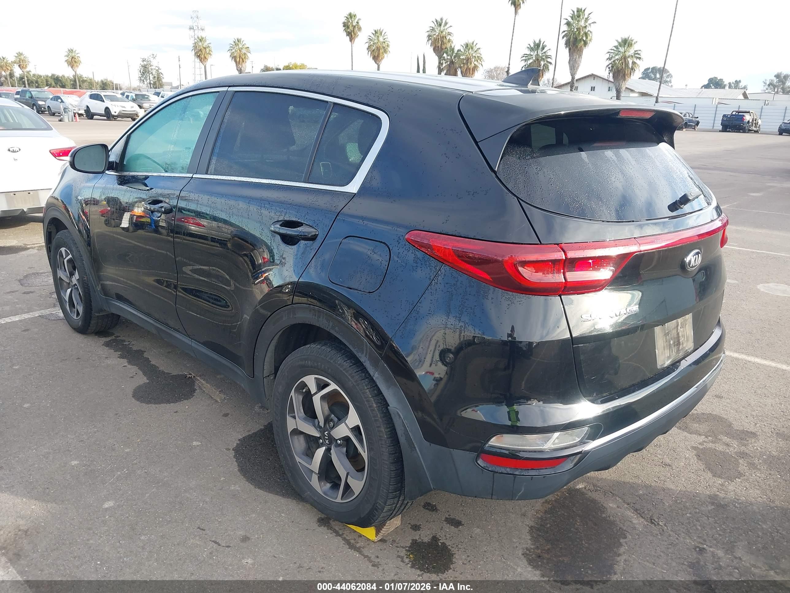 KIA SPORTAGE image 3