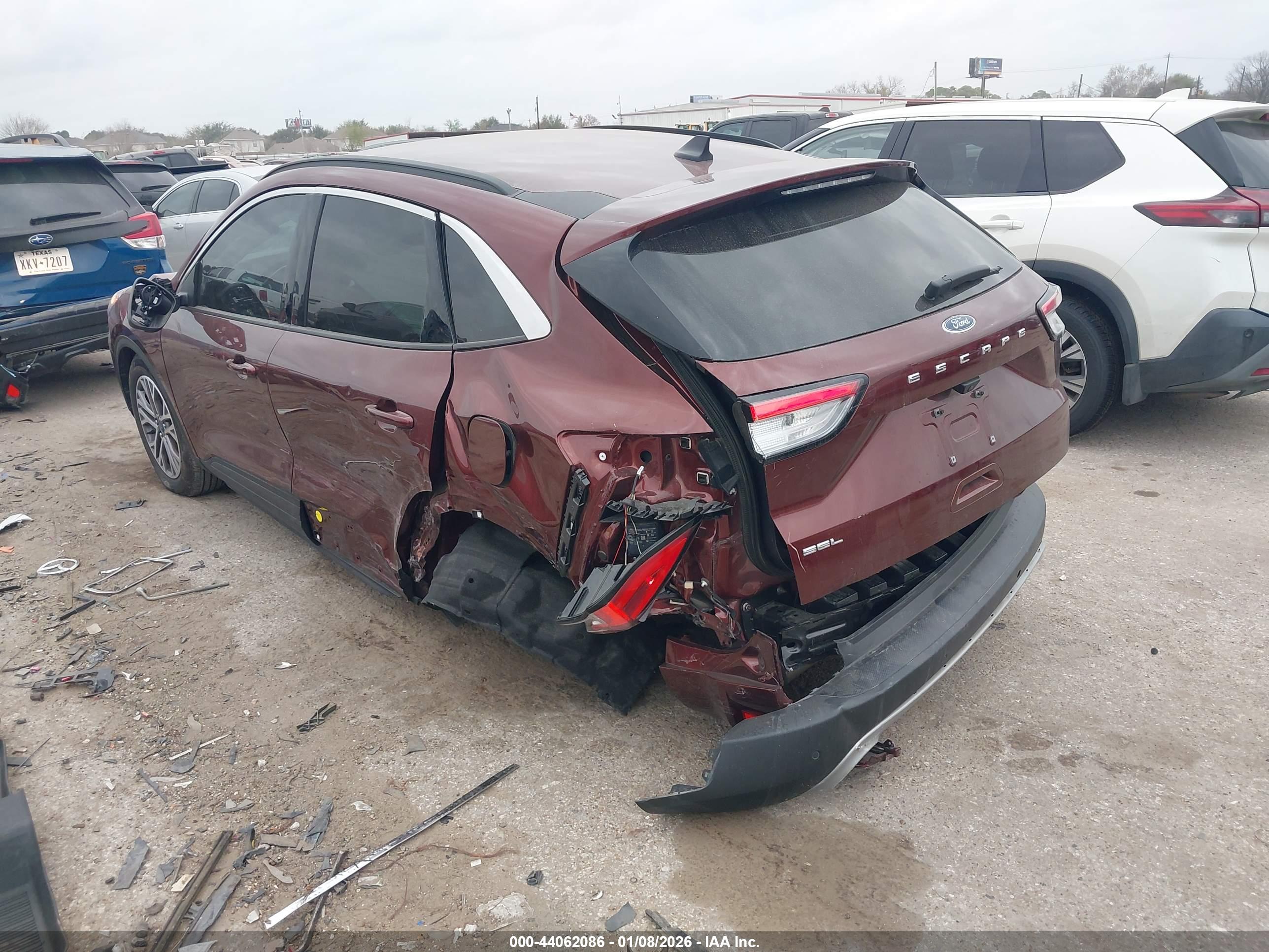 FORD ESCAPE image 3