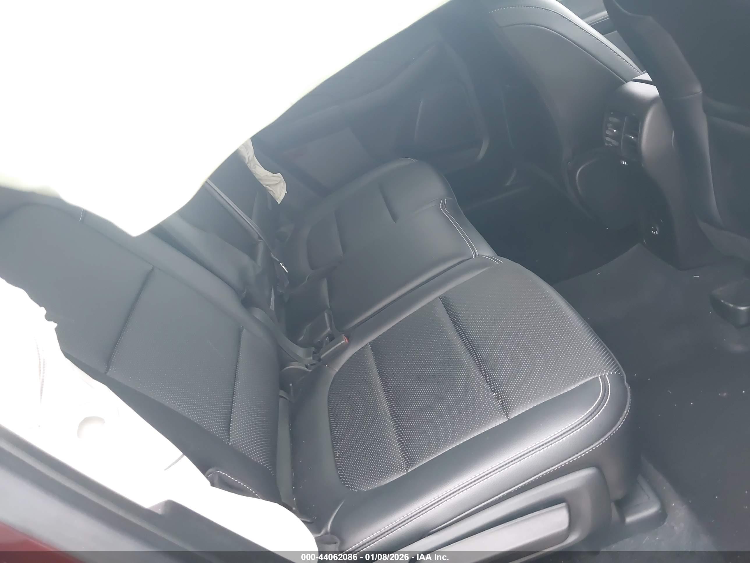 FORD ESCAPE image 8
