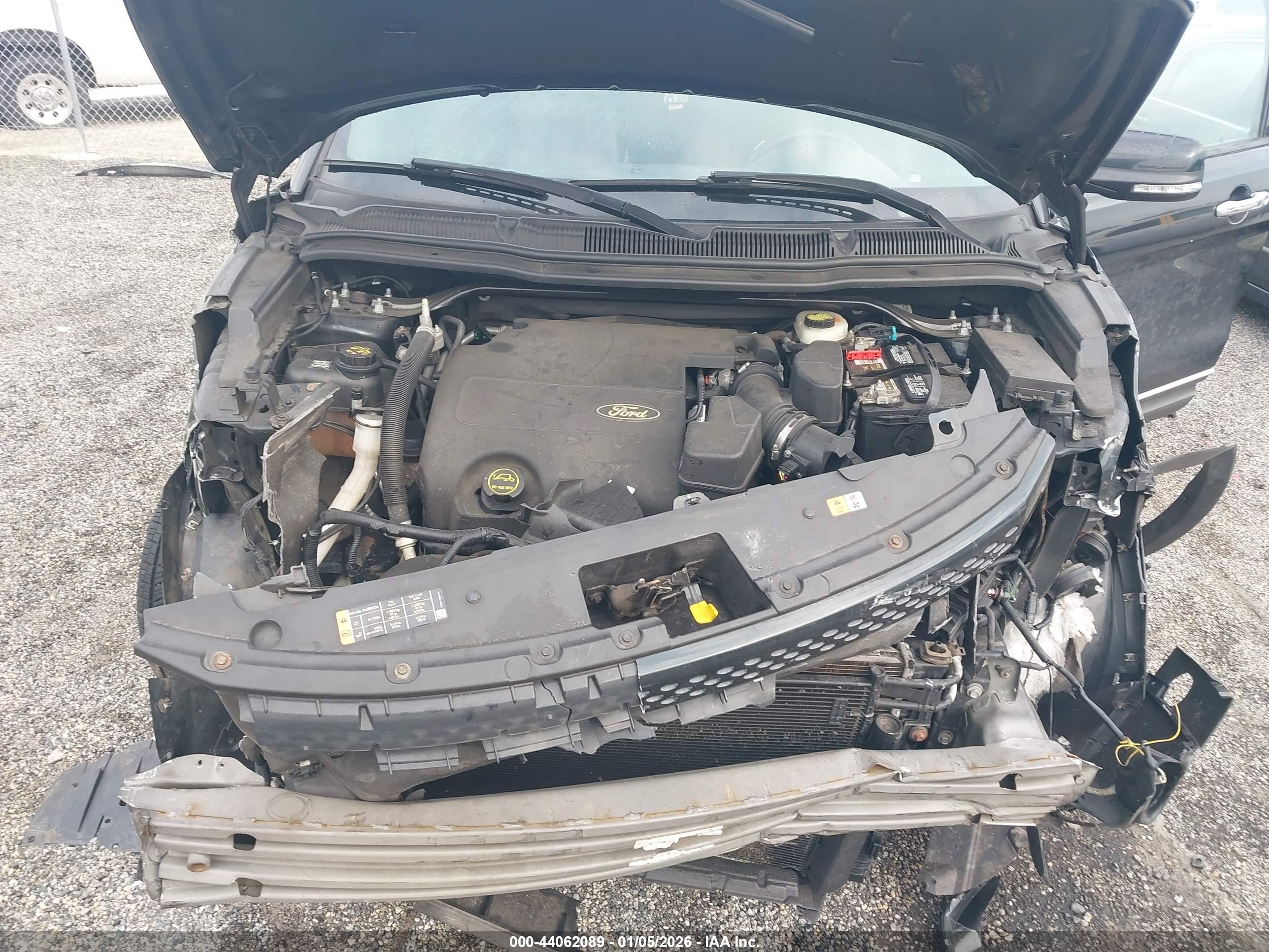 FORD EXPLORER image 10