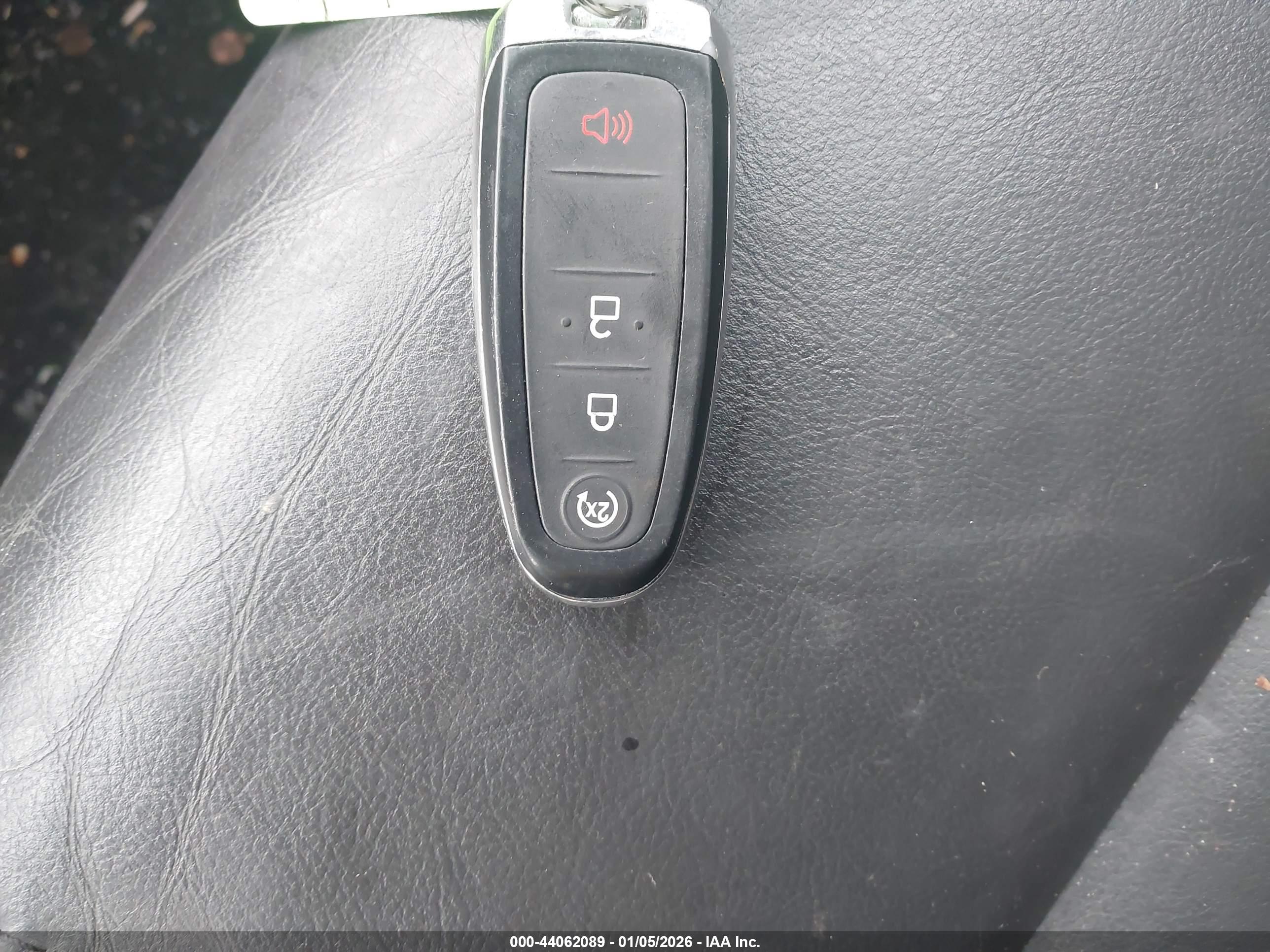 FORD EXPLORER image 11