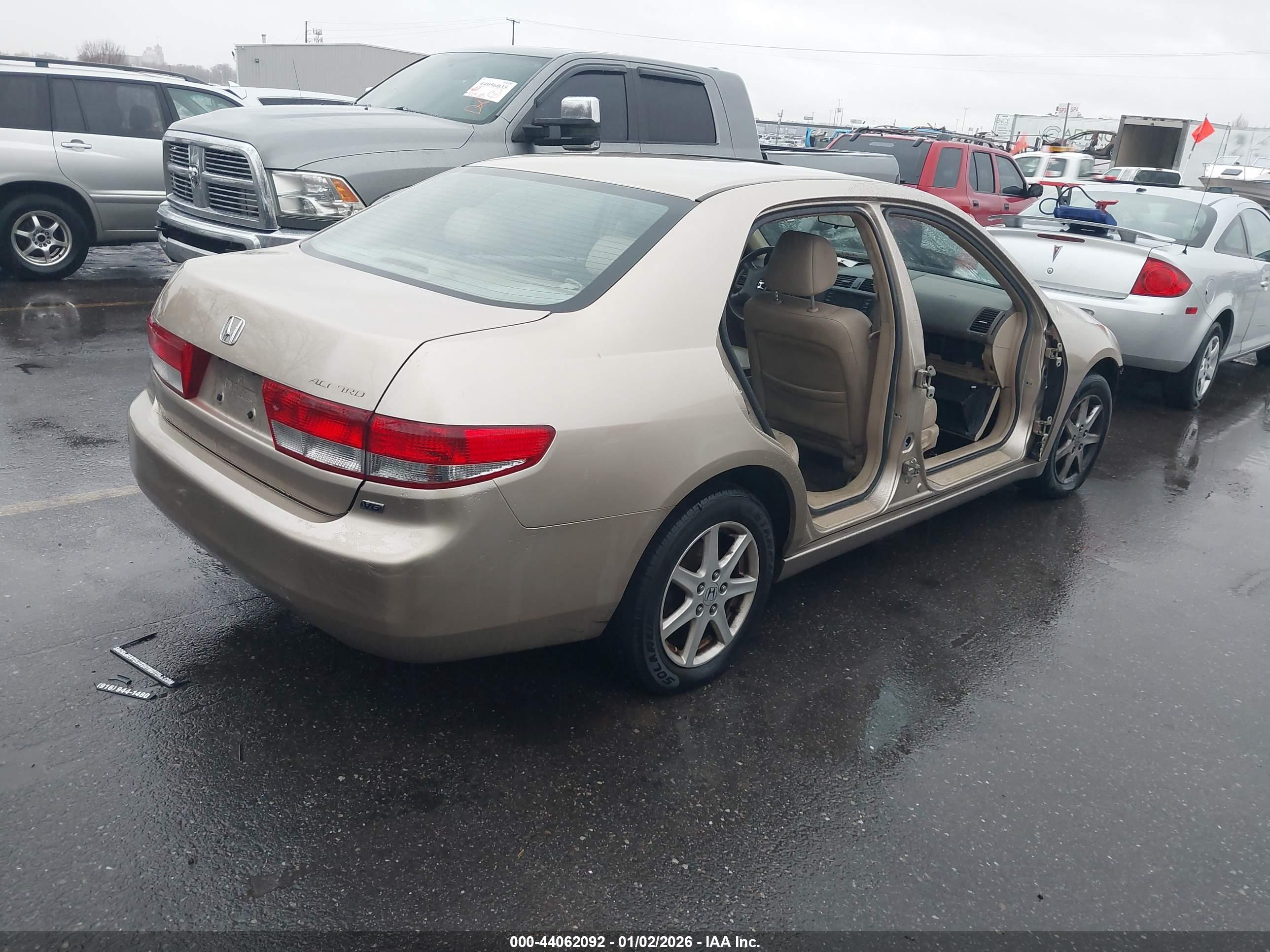 HONDA ACCORD image 4
