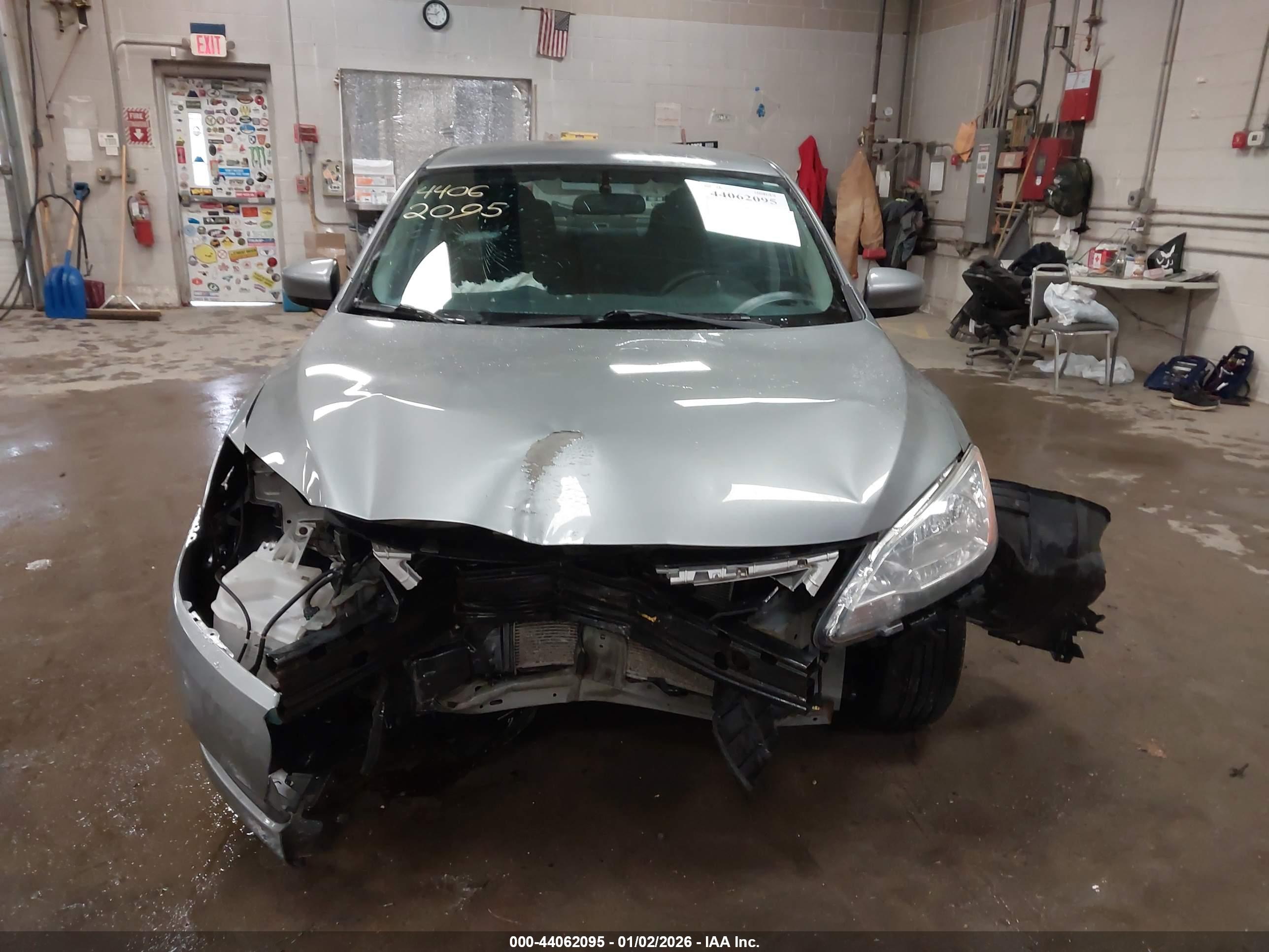 NISSAN SENTRA image 6