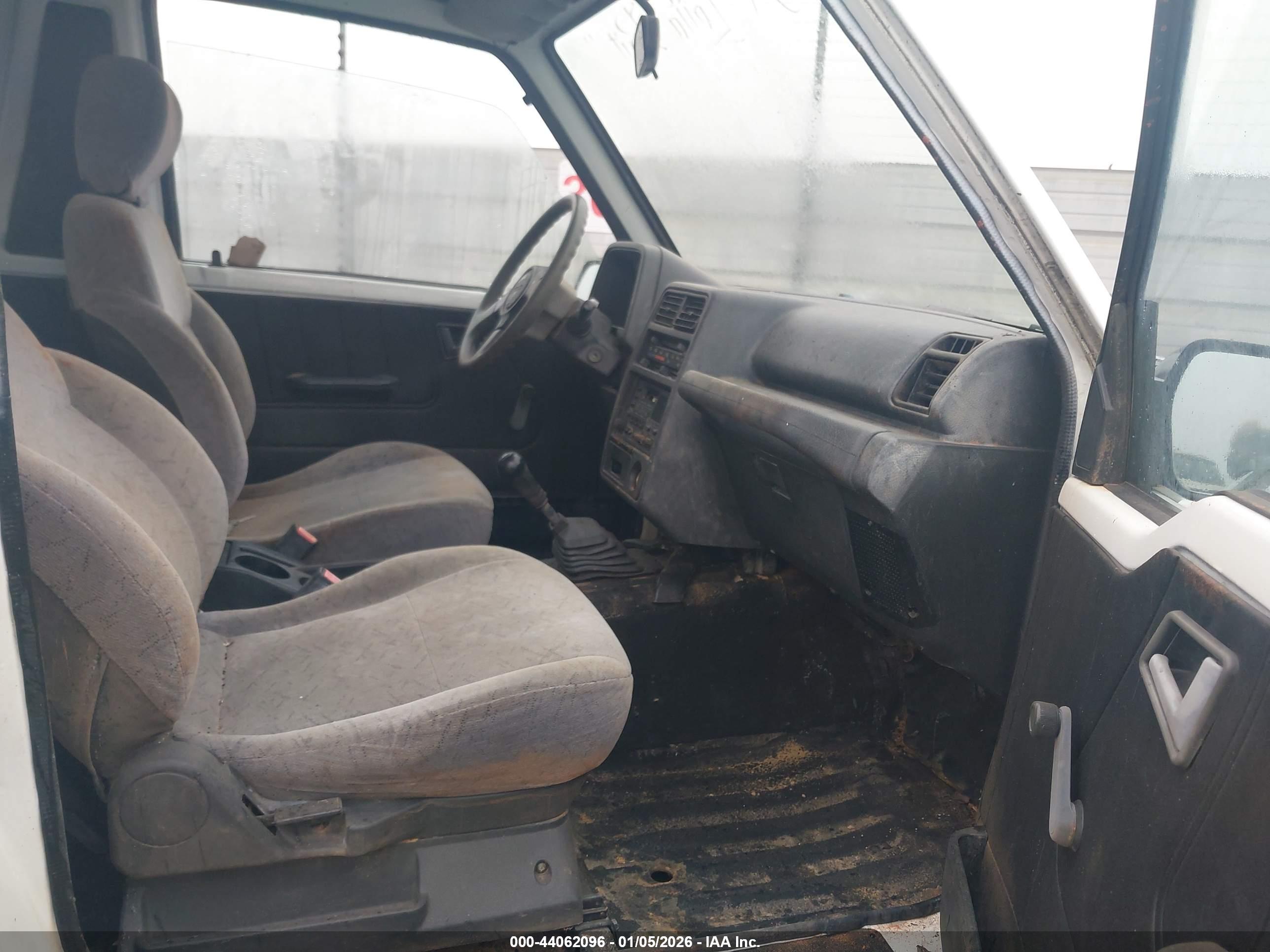 GEO TRACKER image 5