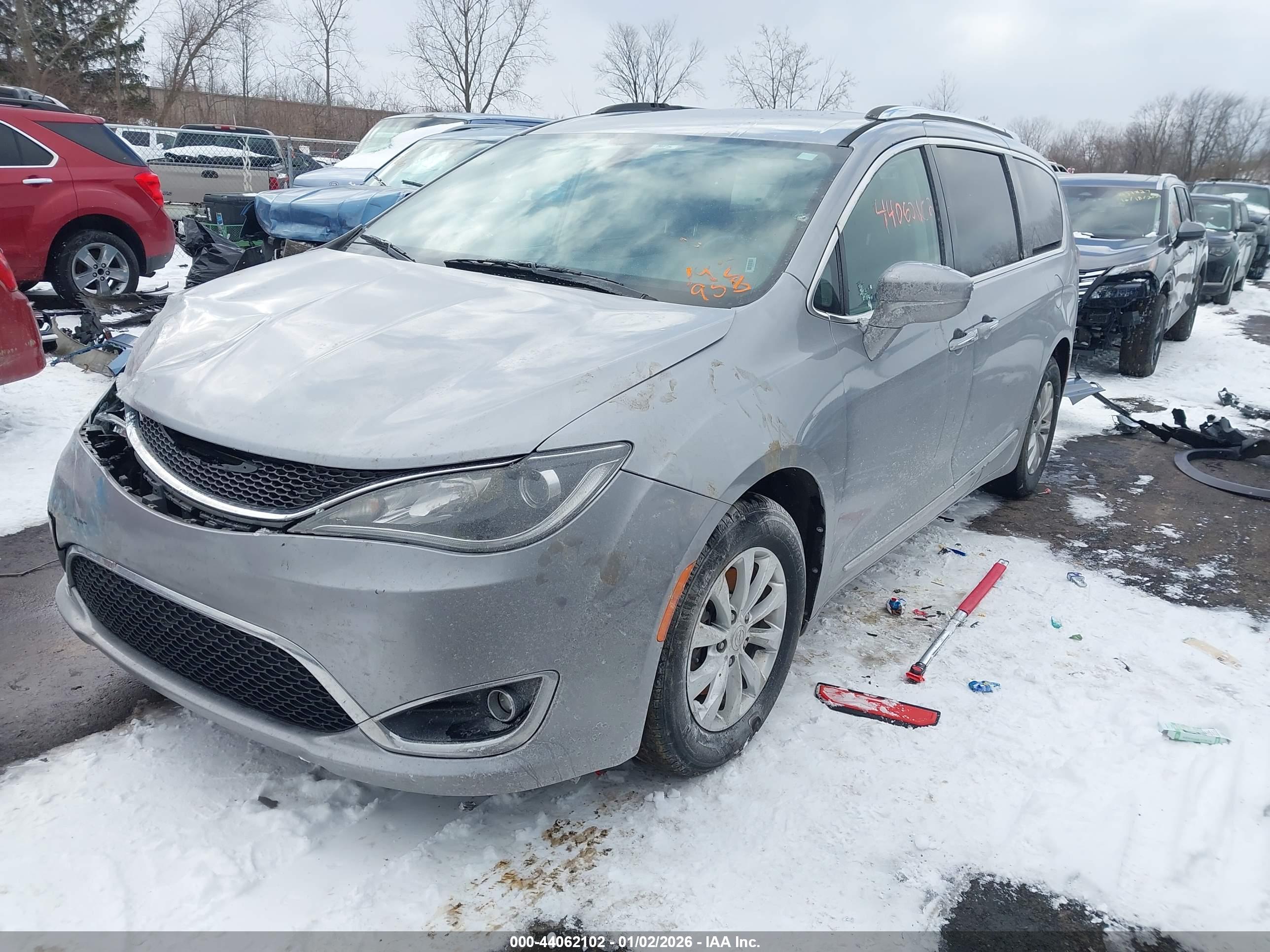CHRYSLER PACIFICA image 2