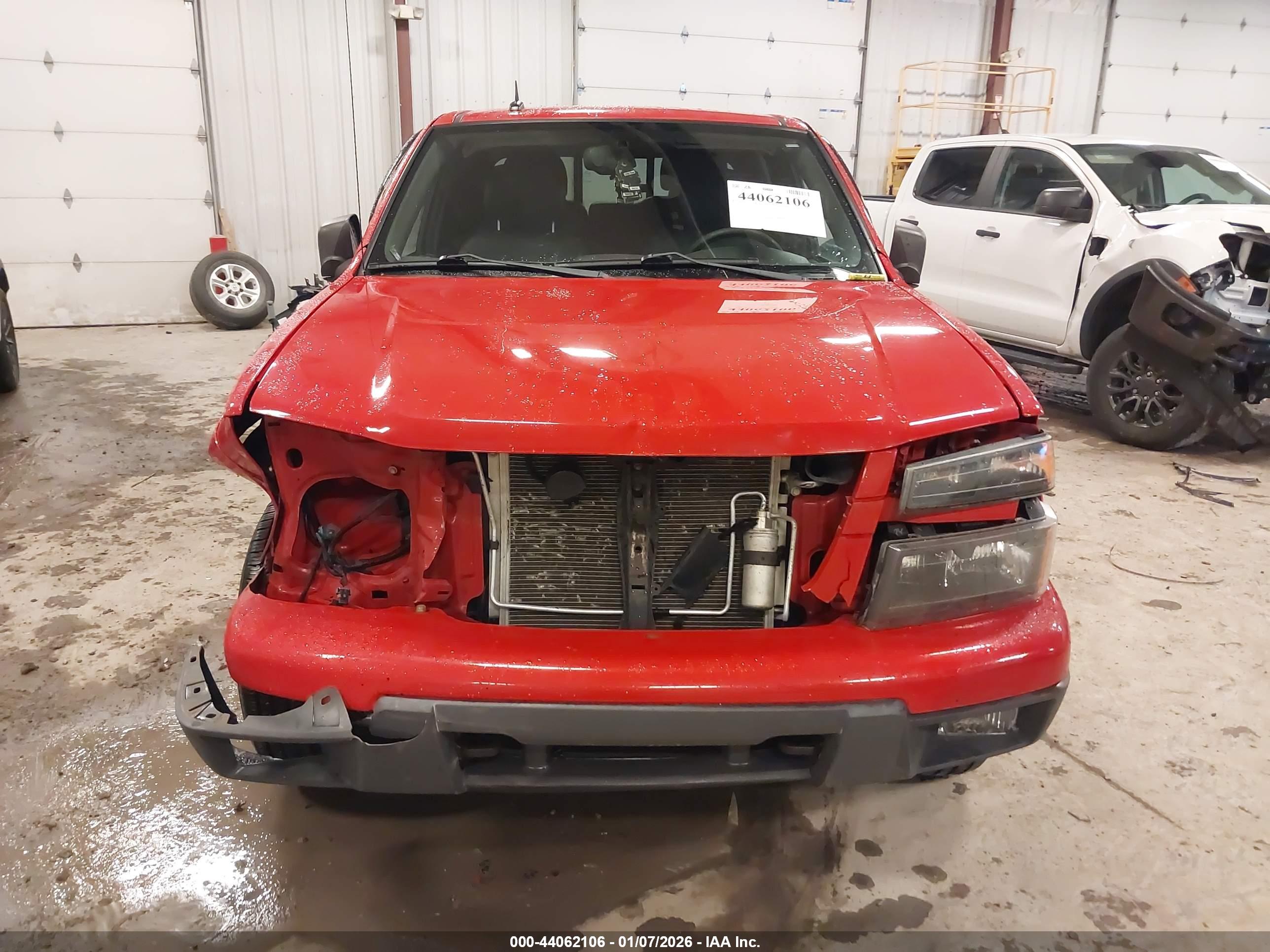 CHEVROLET COLORADO image 6