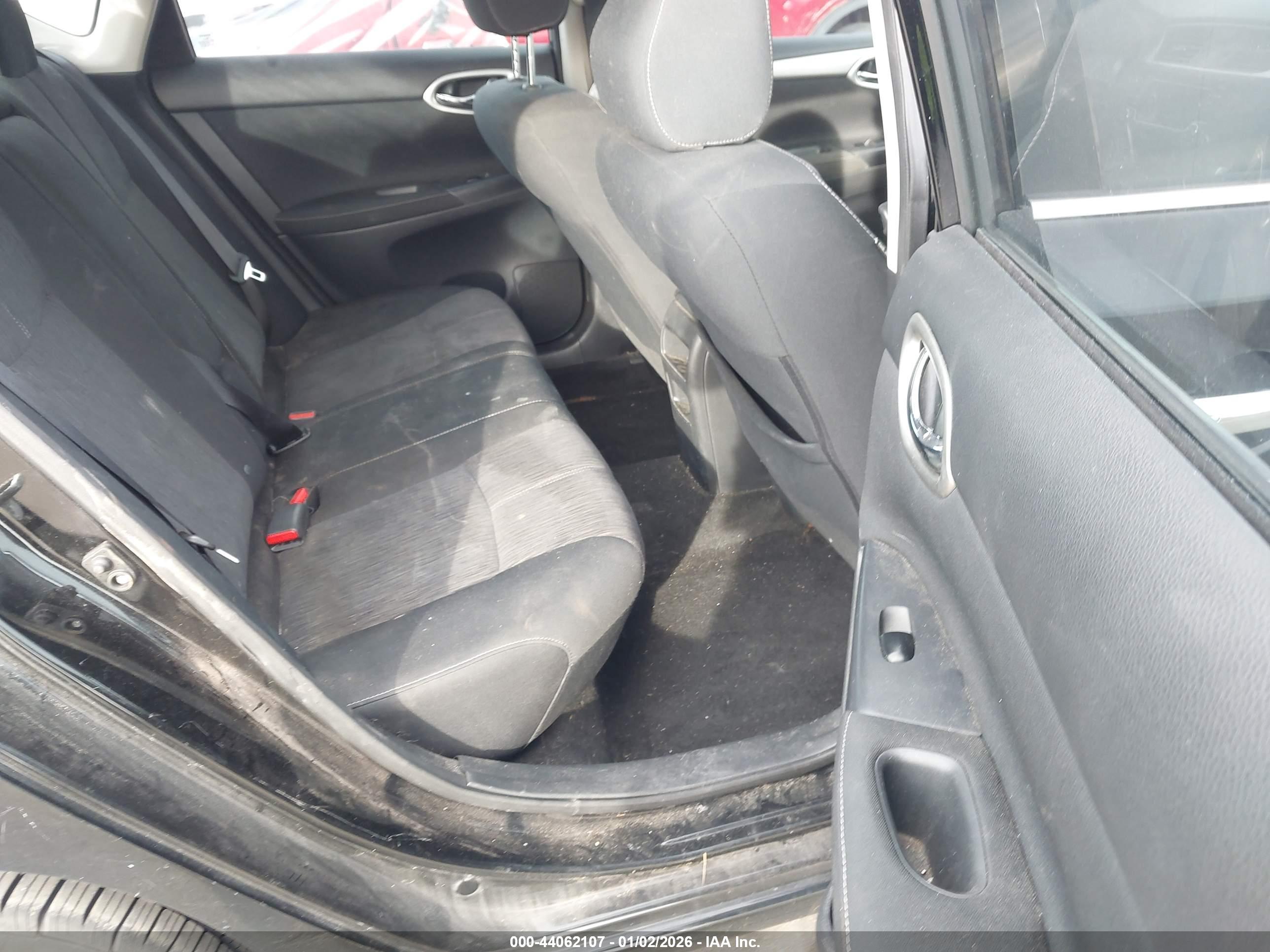 NISSAN SENTRA image 8