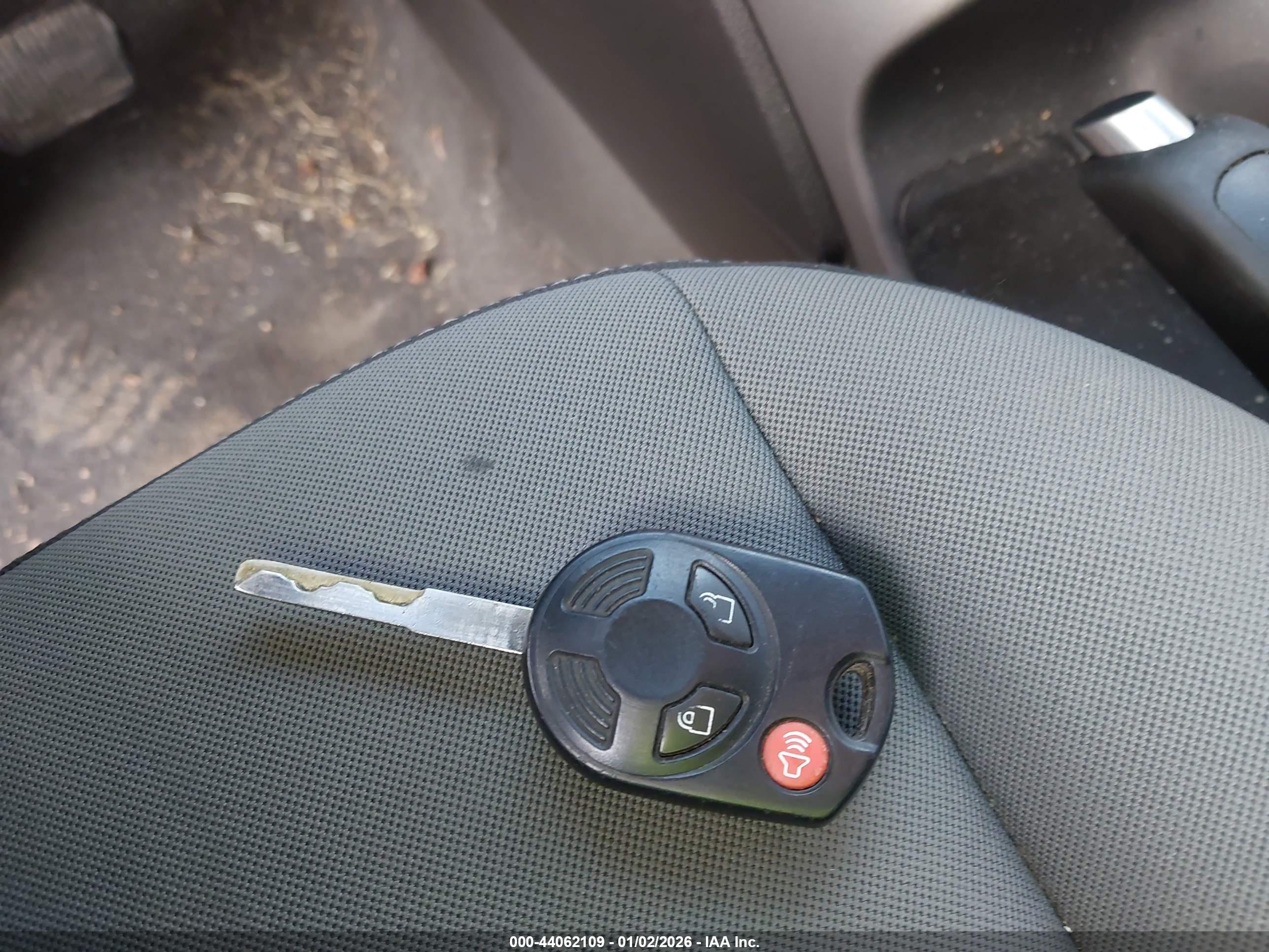 FORD ESCAPE image 11