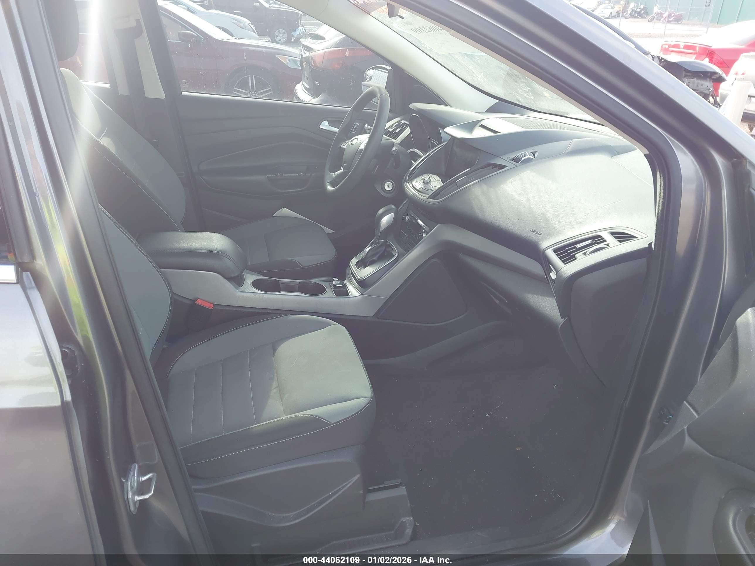 FORD ESCAPE image 5