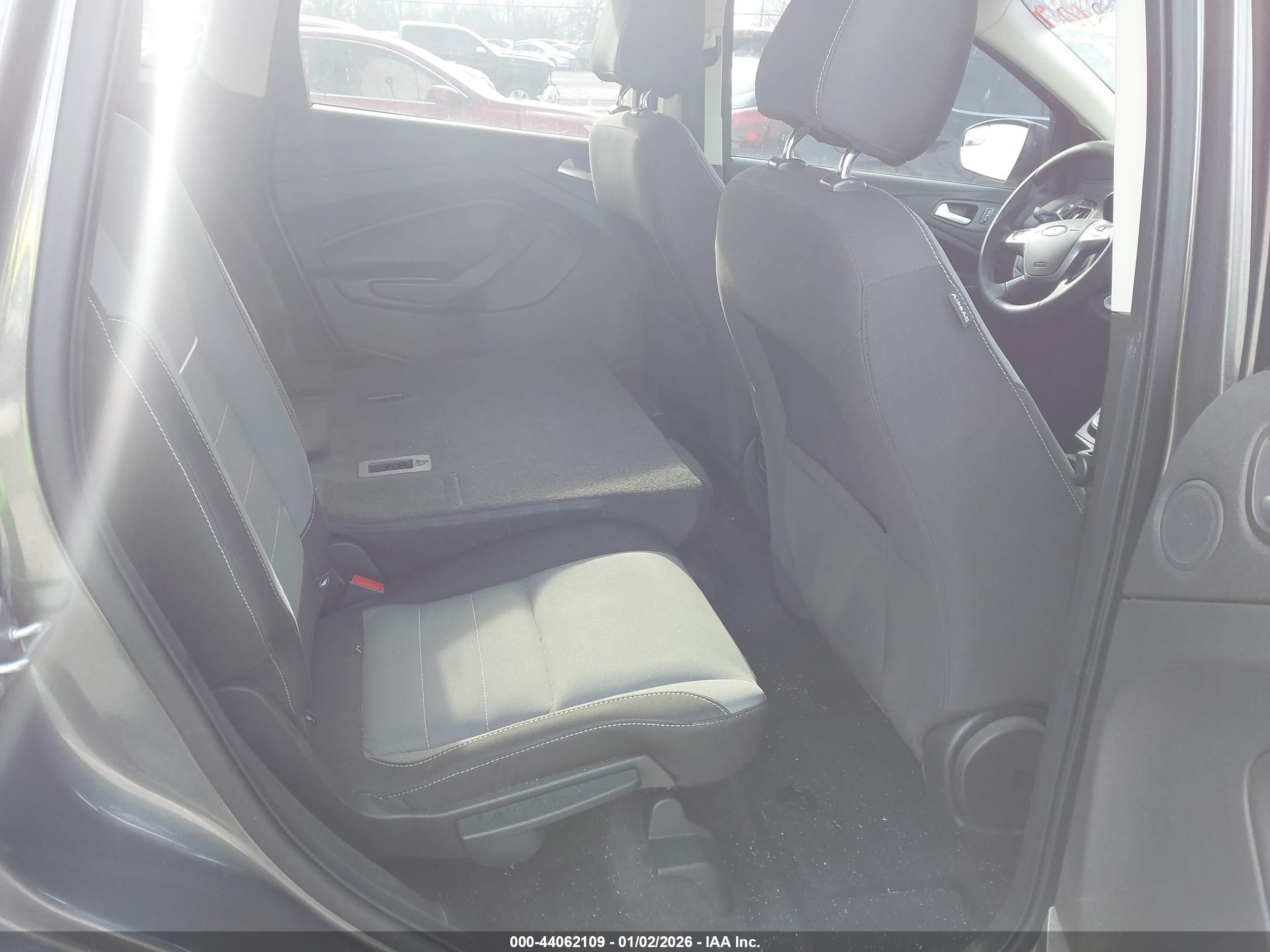 FORD ESCAPE image 8