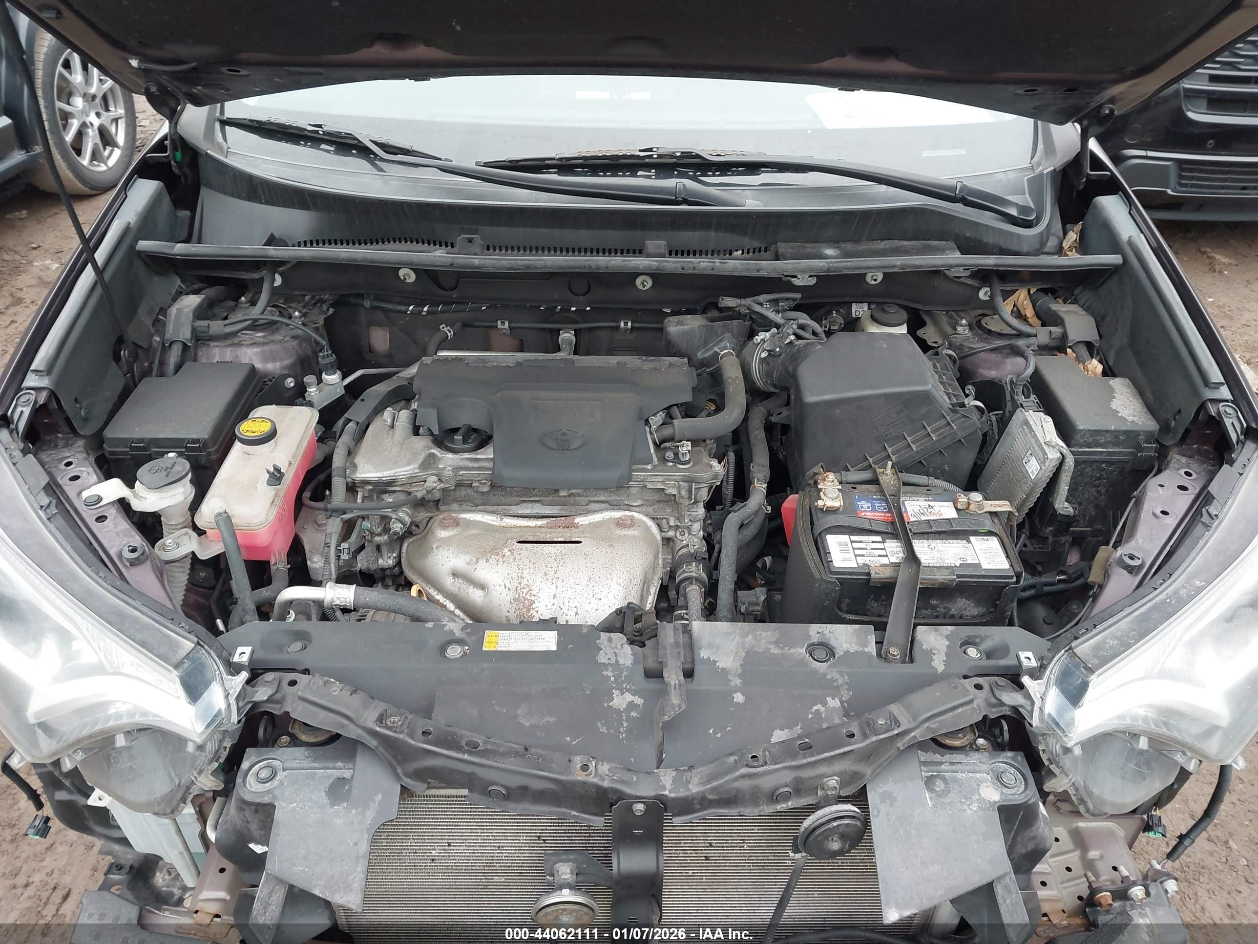 TOYOTA RAV4 image 10