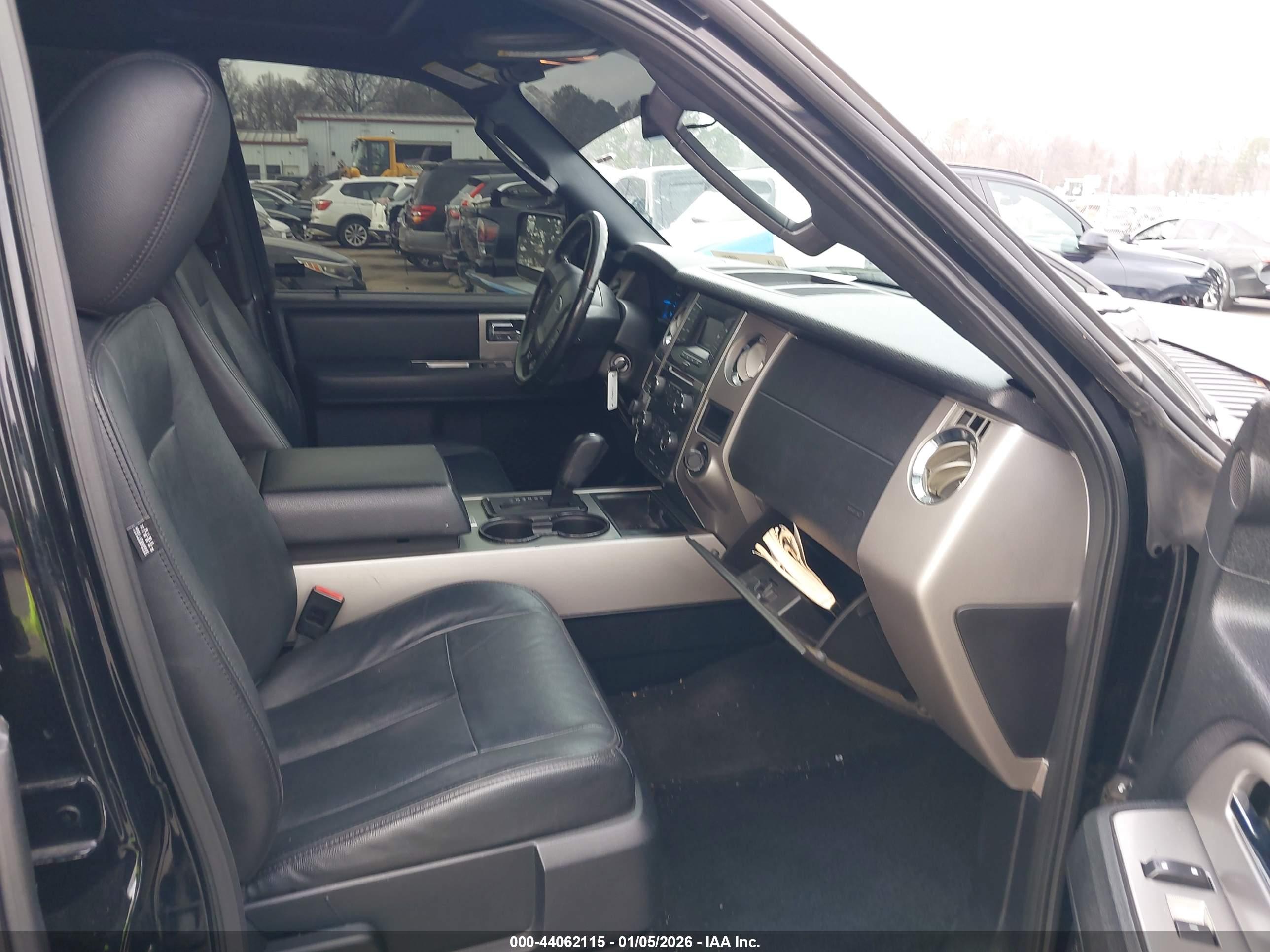 FORD EXPEDITION image 5