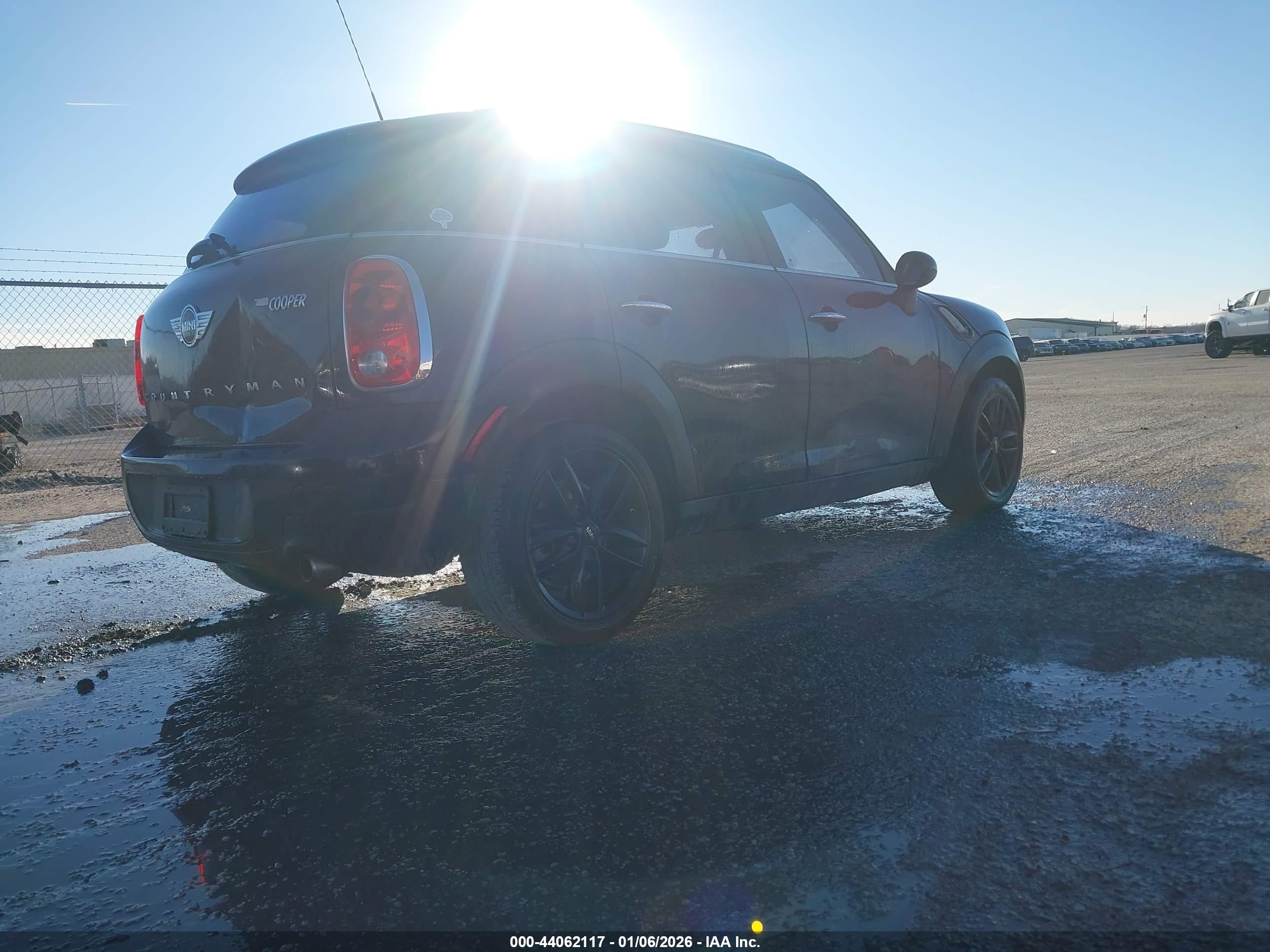 MINI COUNTRYMAN image 4