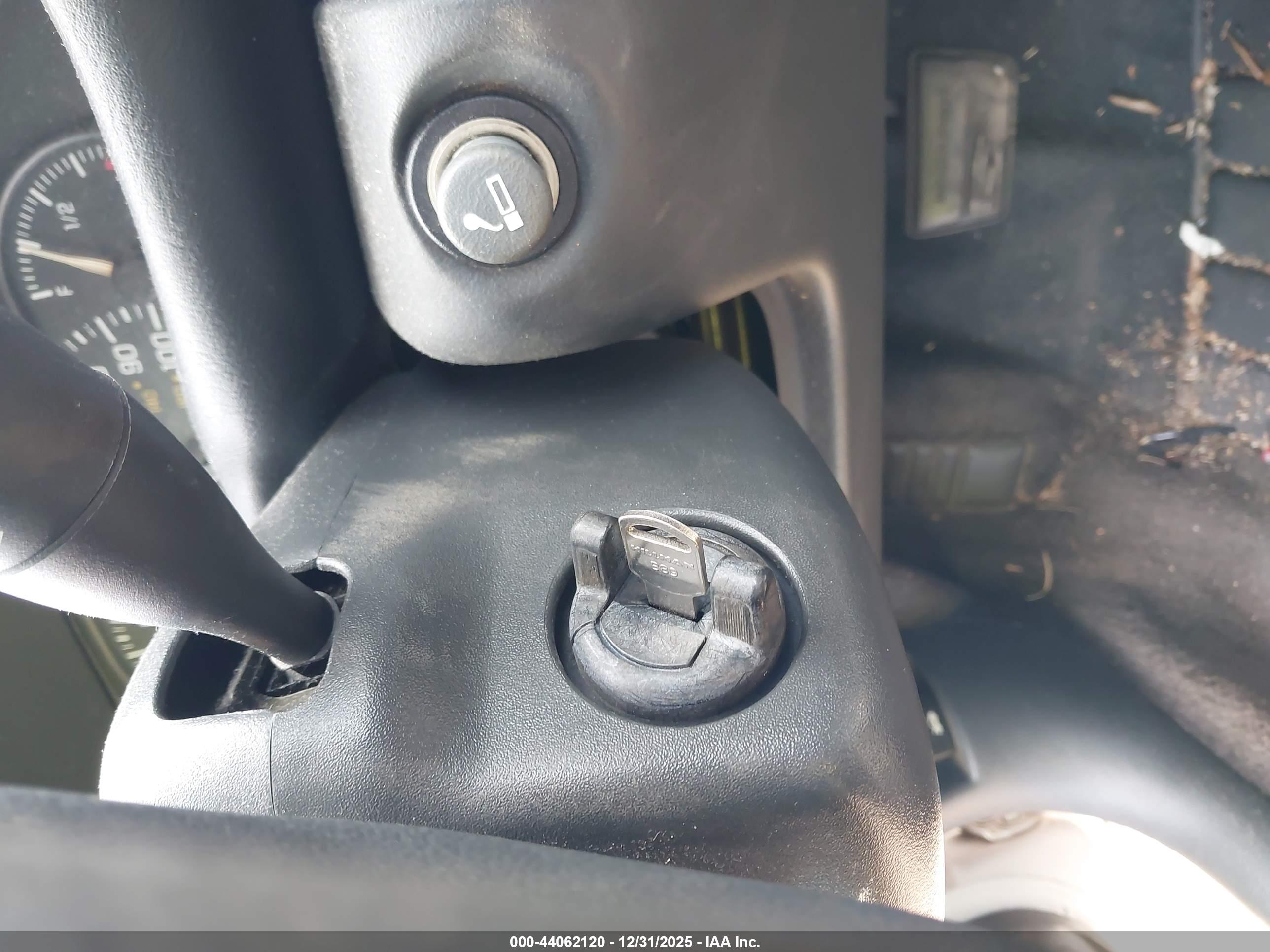 PONTIAC SUNFIRE image 11
