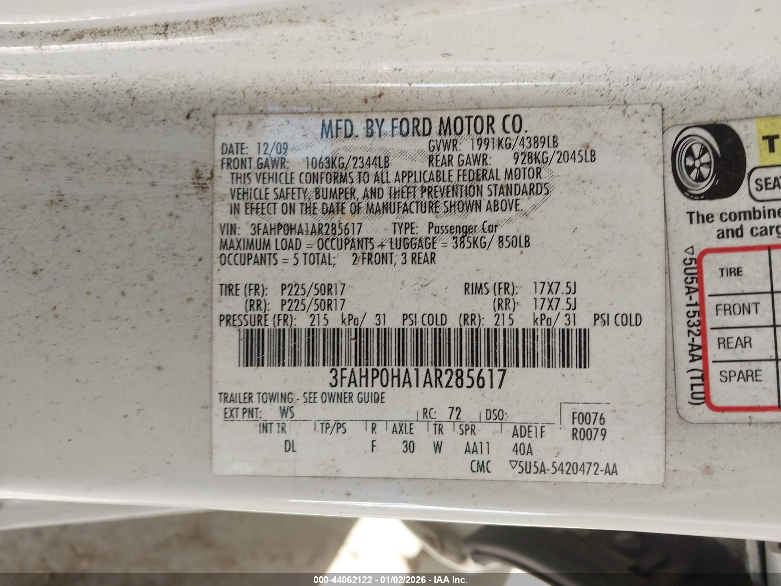 FORD FUSION image 9