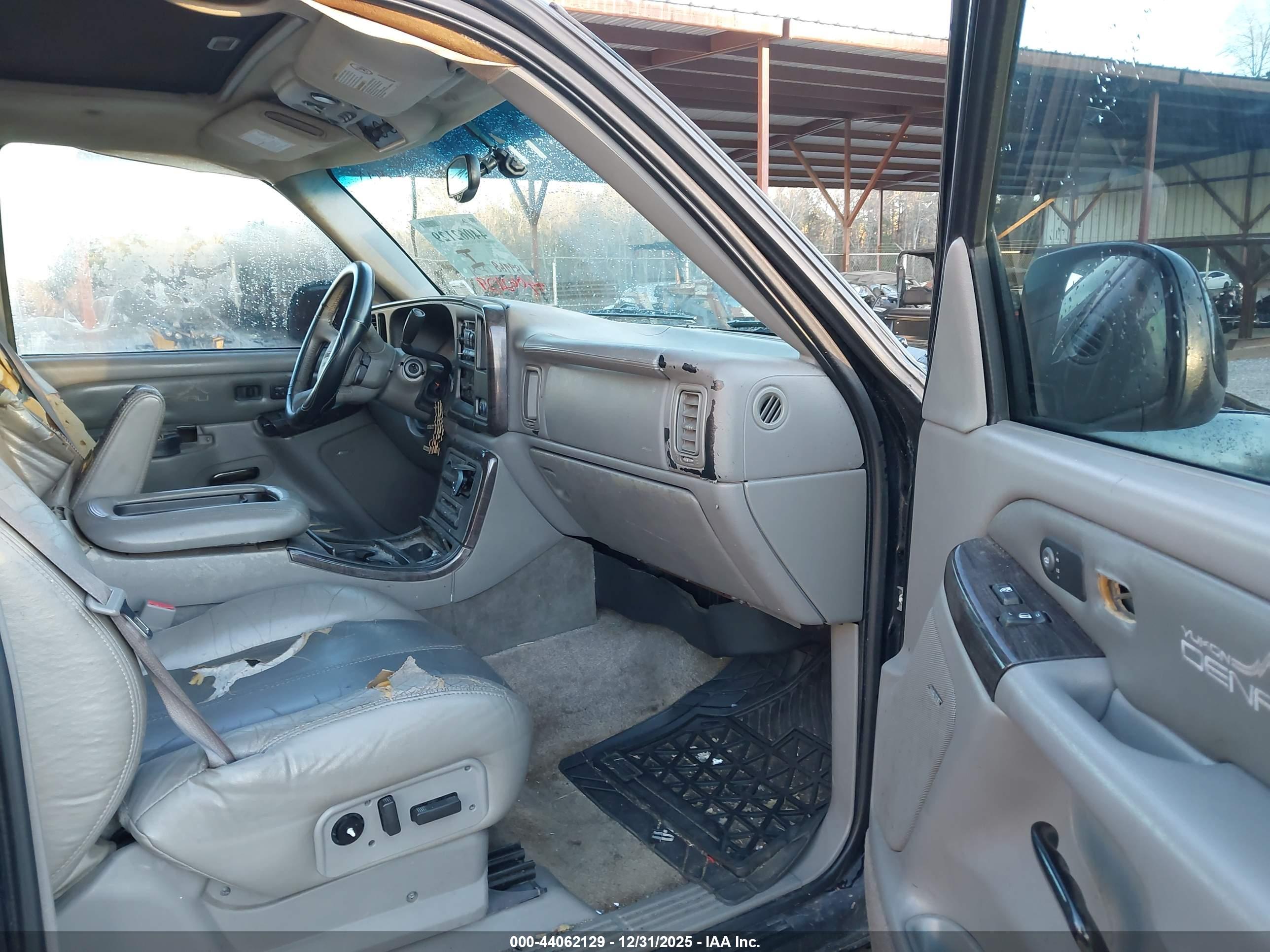 GMC YUKON image 5