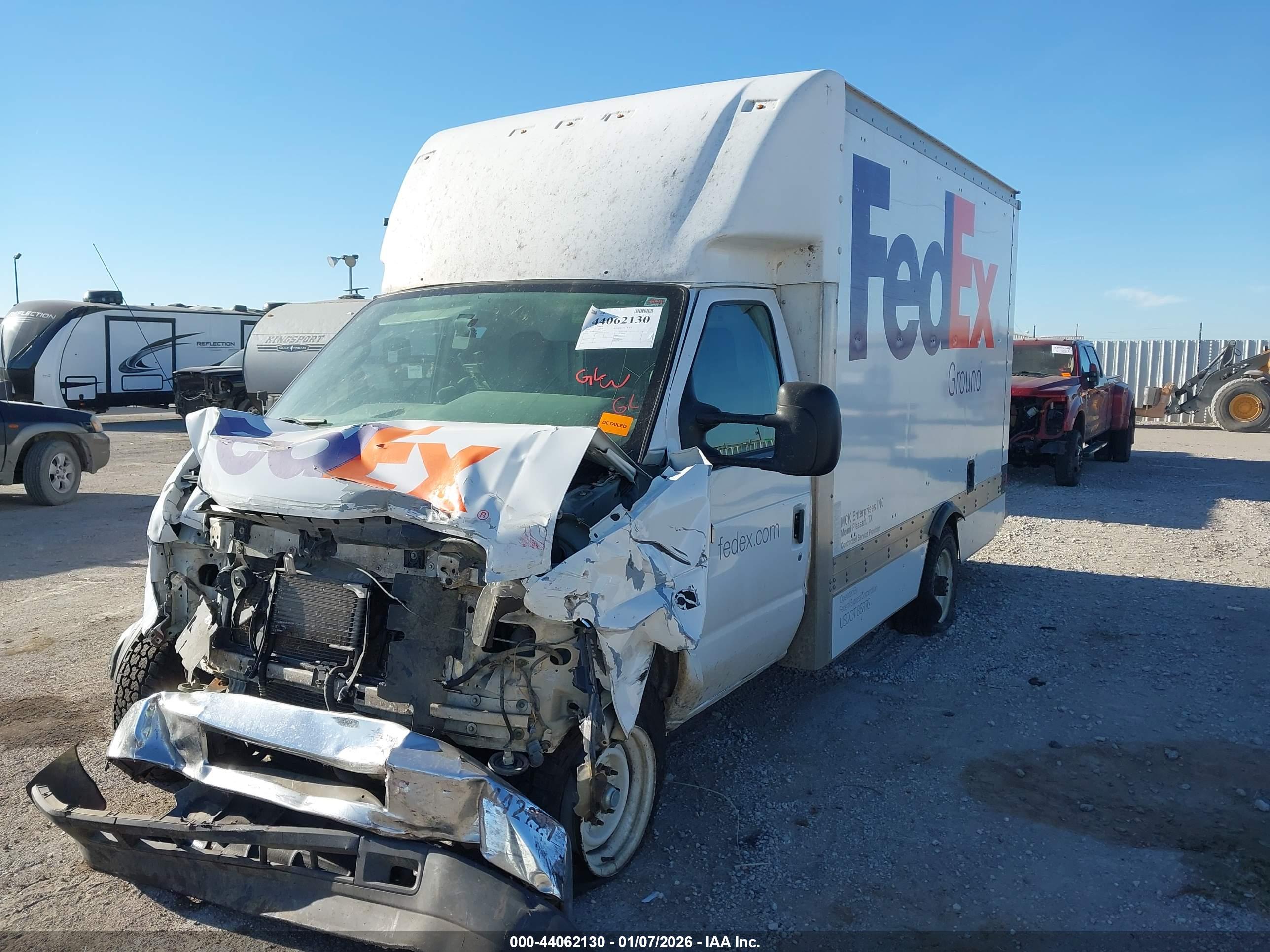 FORD E-350 image 2